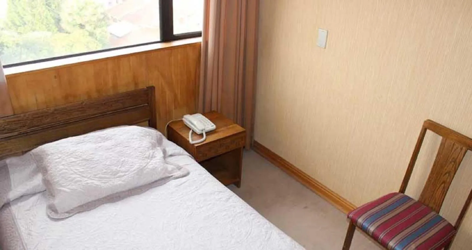 Bed in Hotel Antupiren