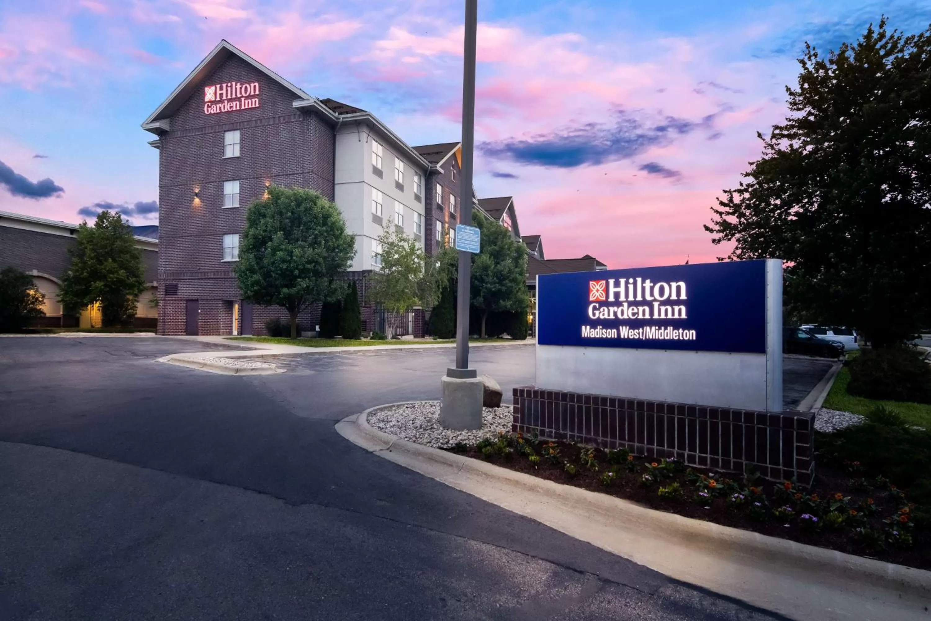 Property building in Hilton Garden Inn Madison West/Middleton