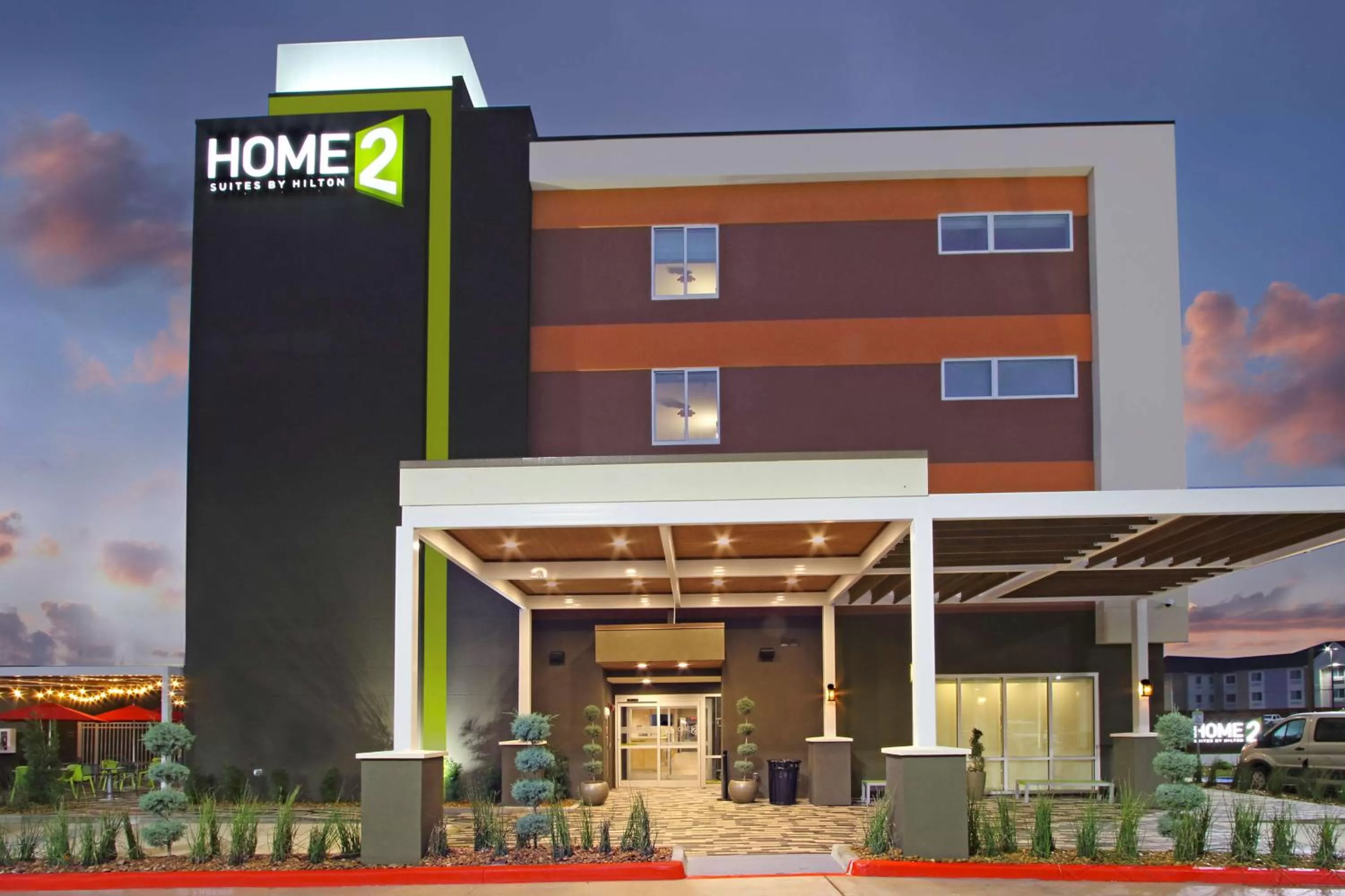 Property building in Home2 Suites By Hilton Beaumont, Tx
