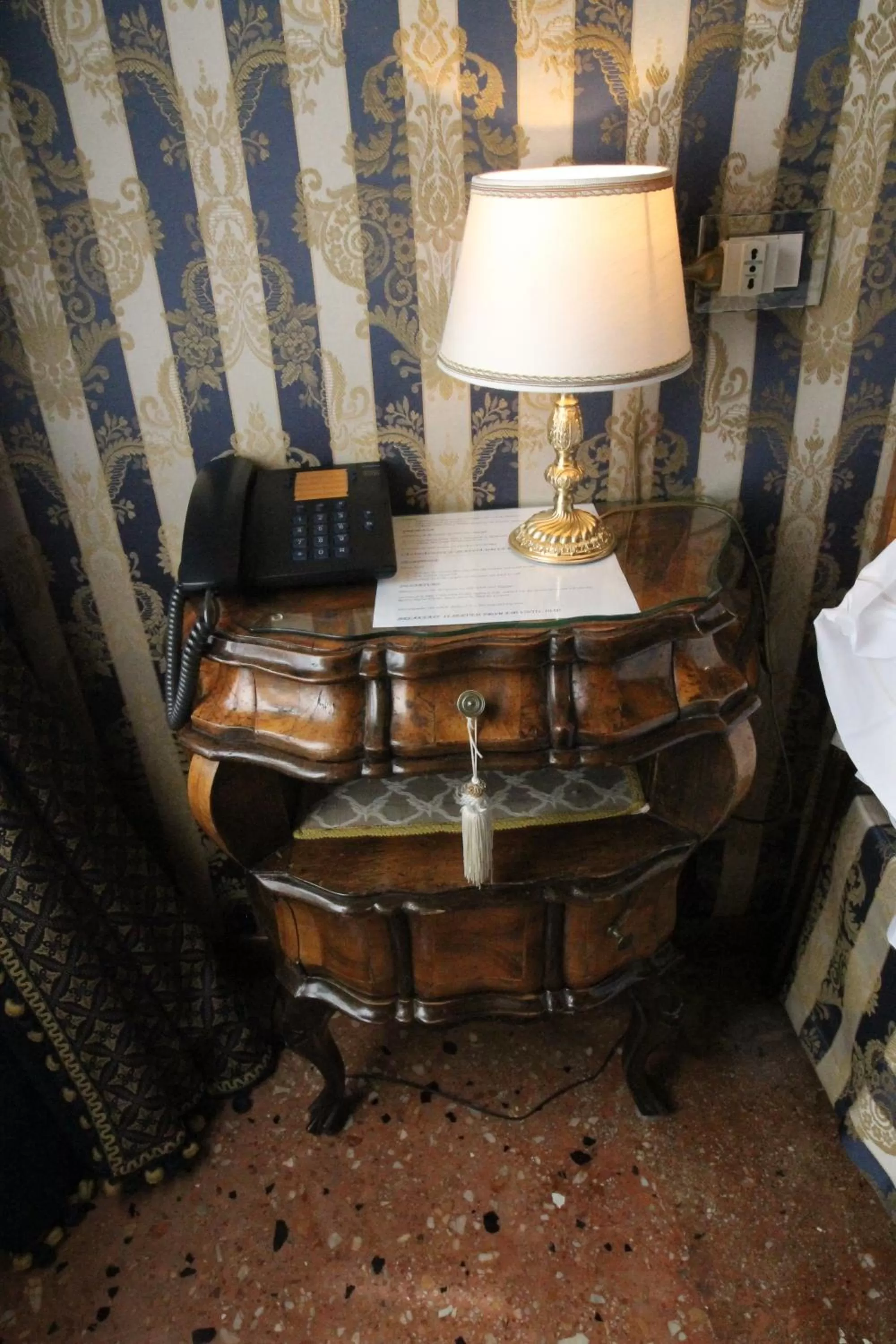 Decorative detail in Hotel Palazzo Abadessa