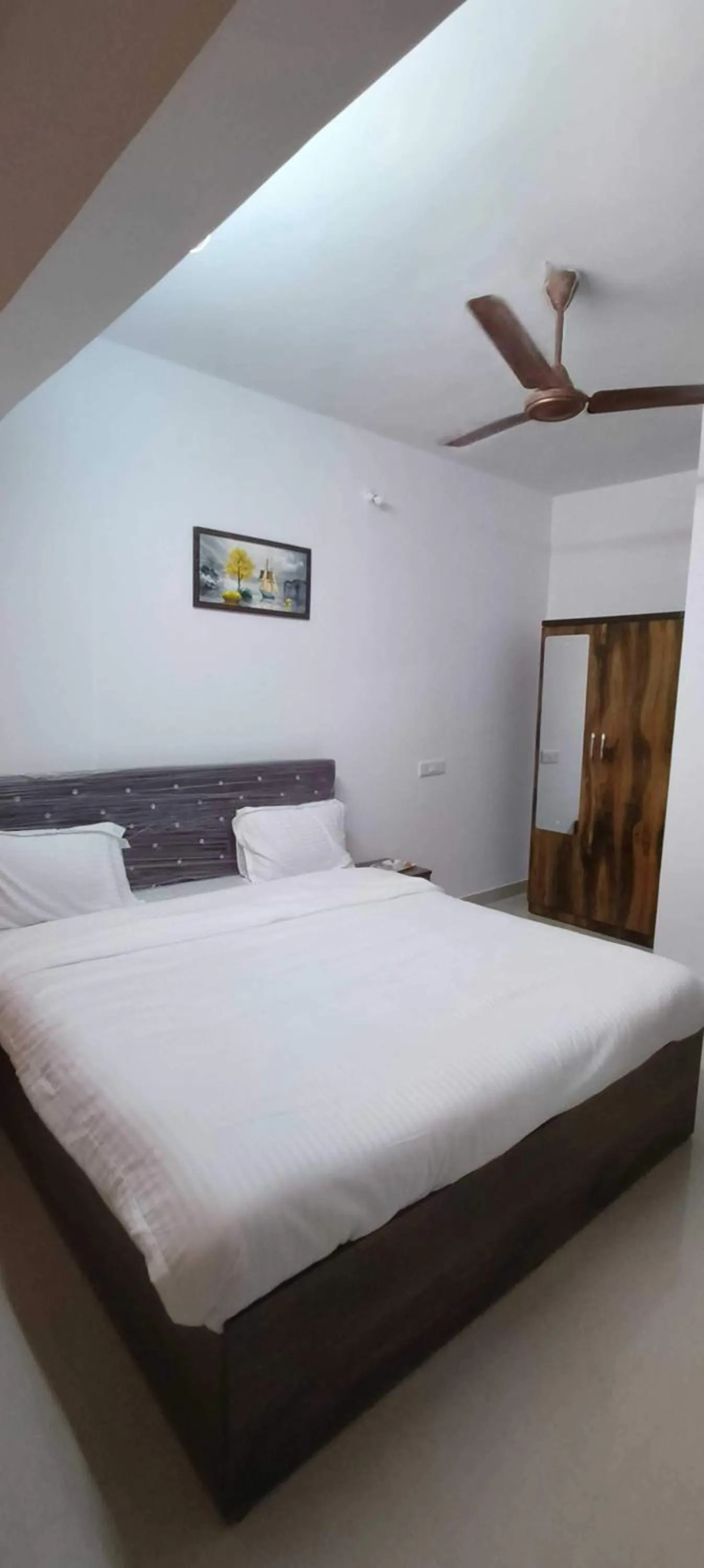 Hotel O Deluxe United Corporate Homes 2