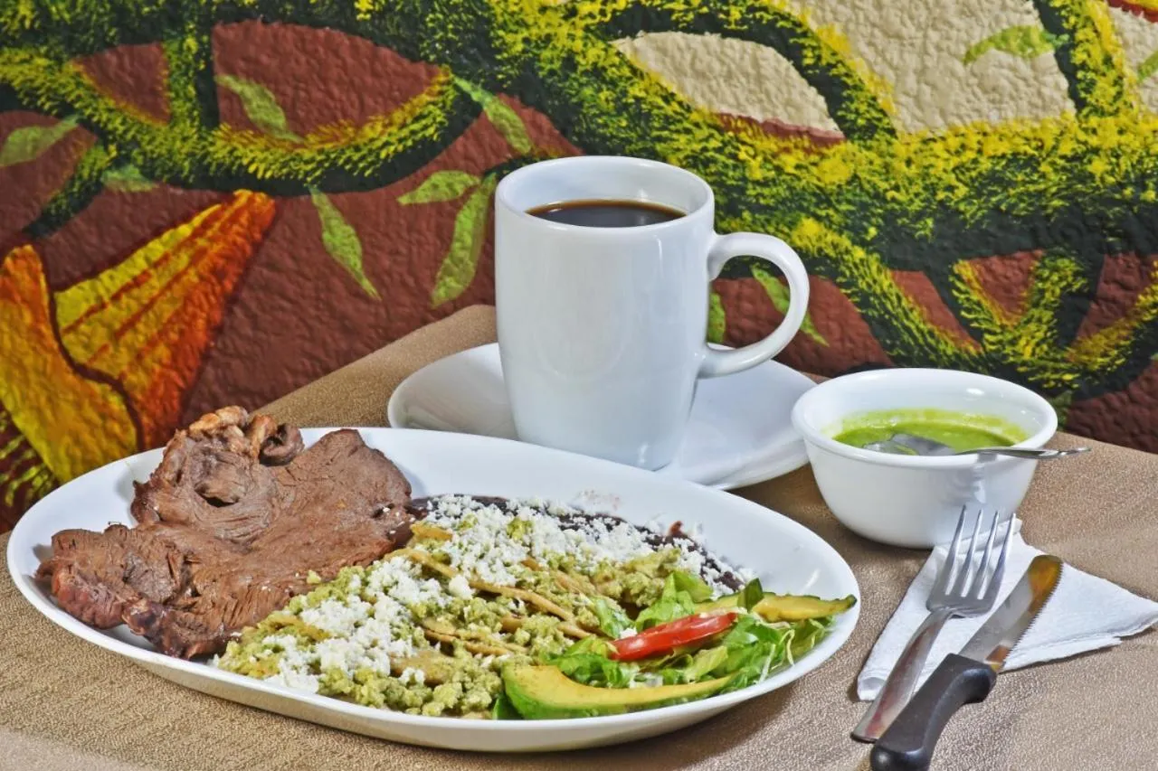 Food and drinks in Hotel Riviera