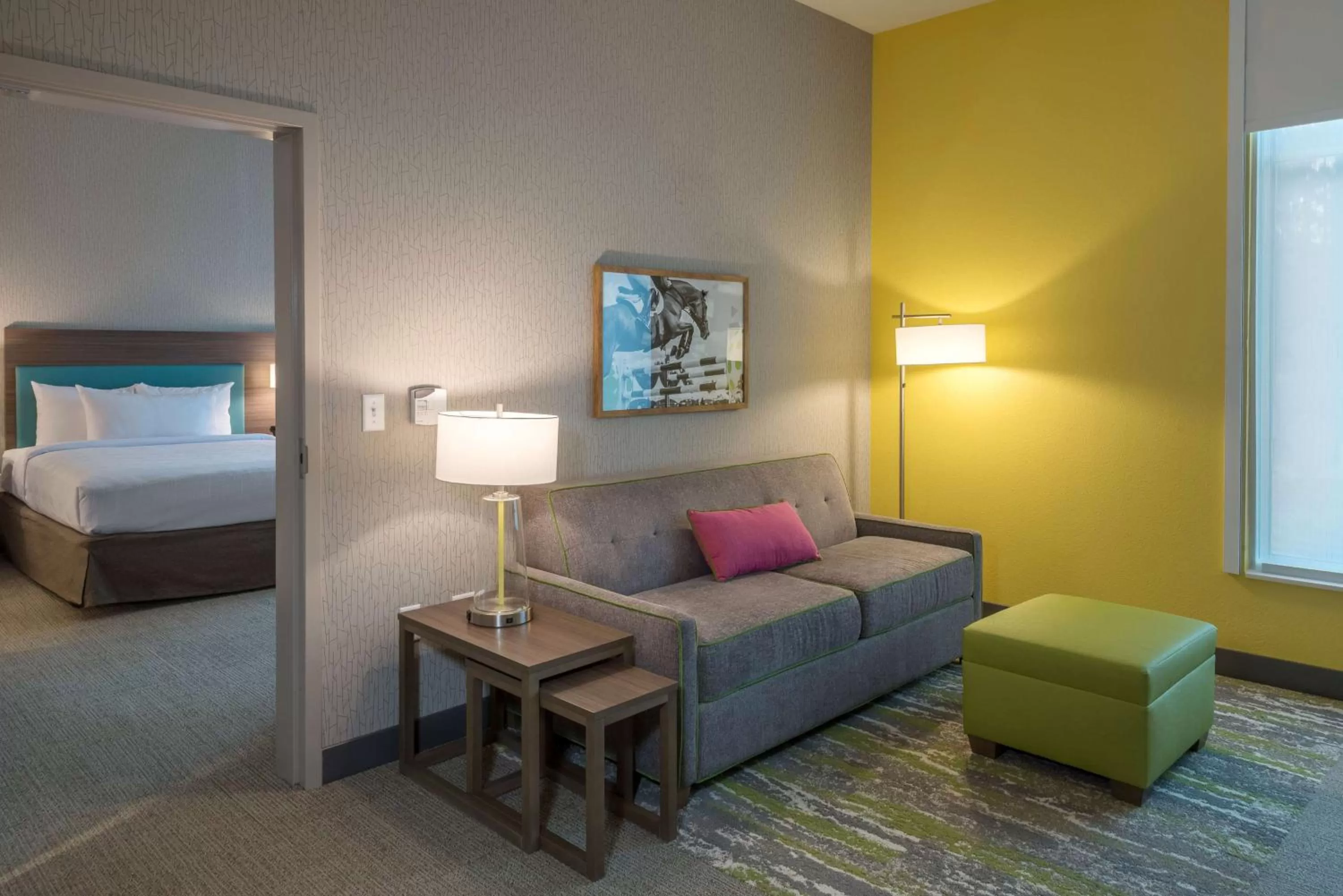 Living room, Bed in Home2 Suites By Hilton Memphis East / Germantown, Tn