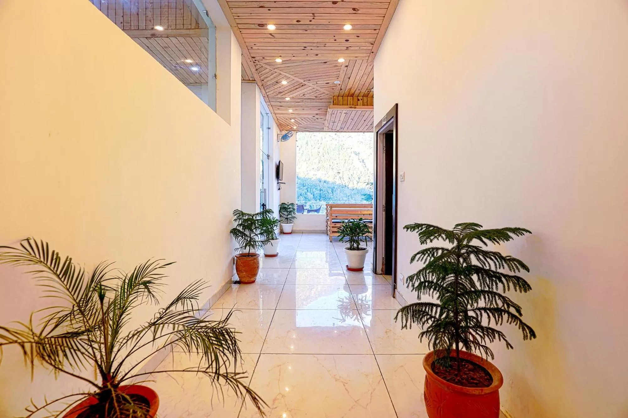 Lobby or reception in FabHotel Green Origins