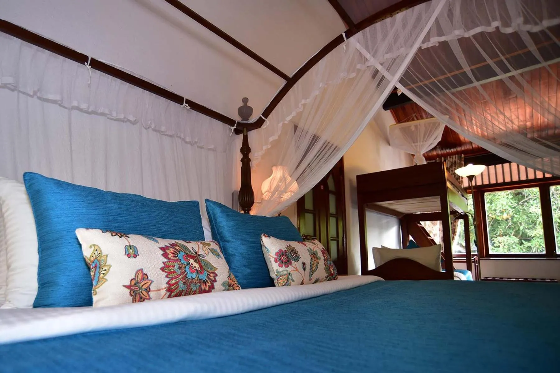 Bed in Colombo Villa