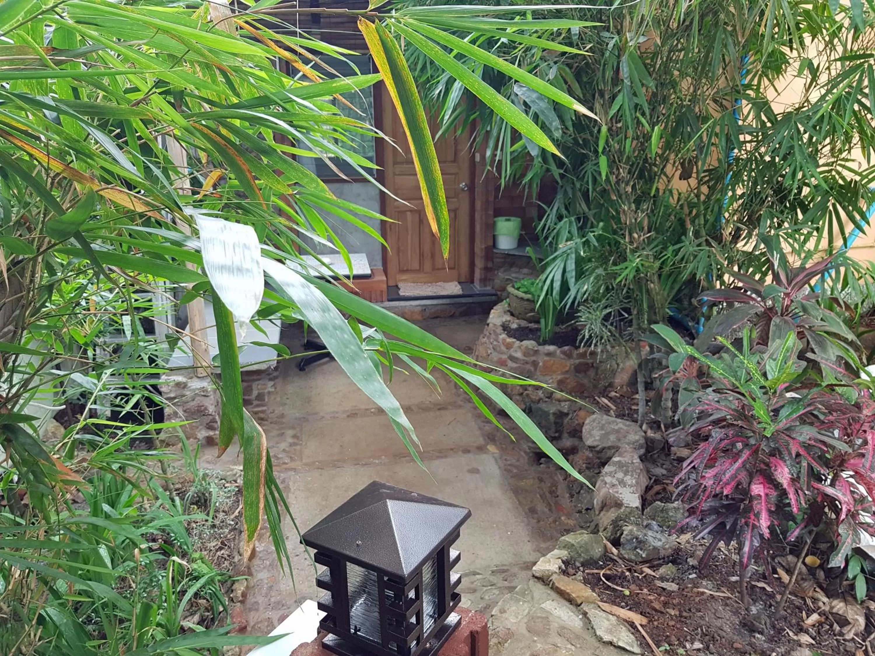 Cottage with Garden View in Rock Inn Bailan