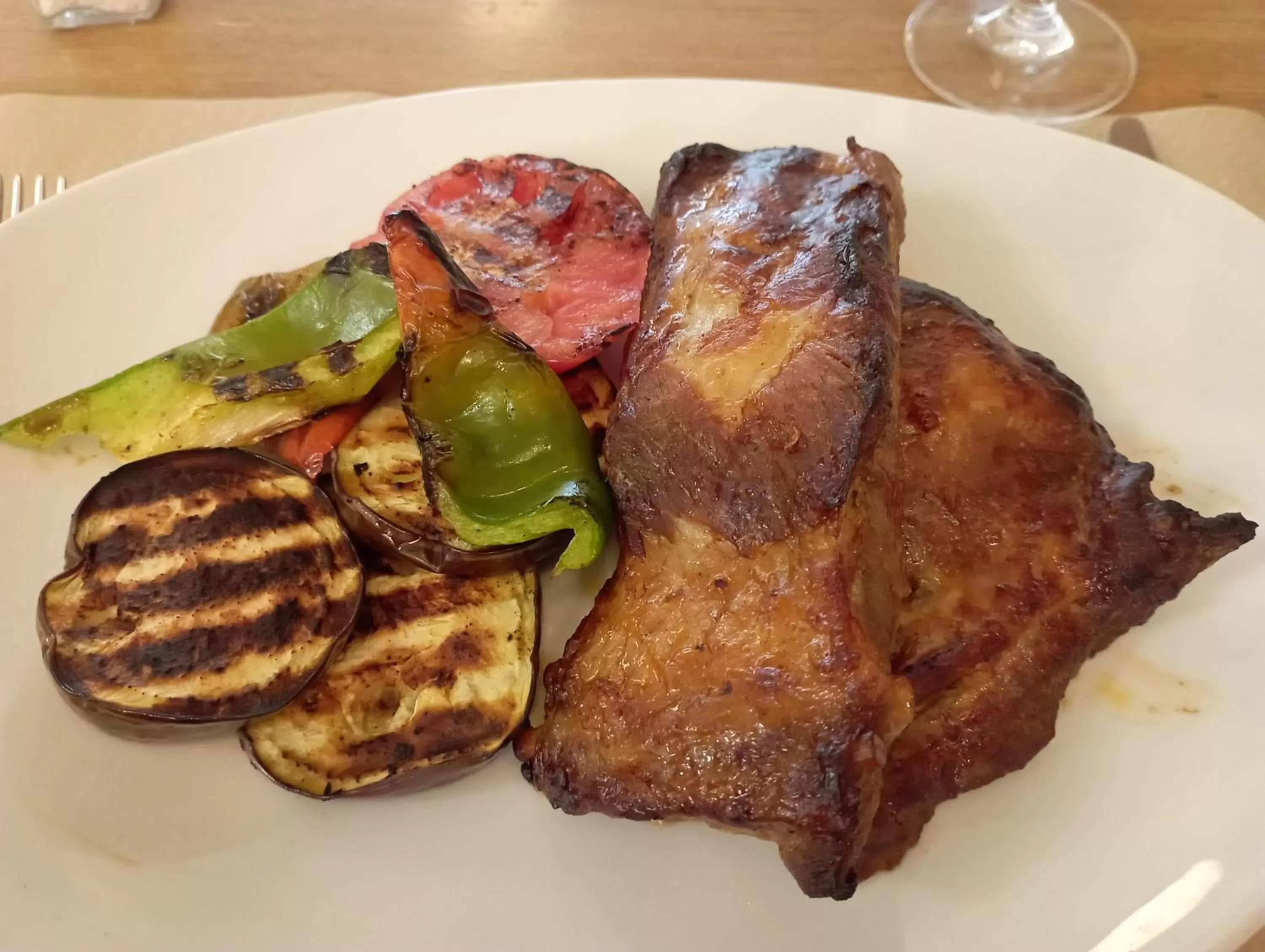 Restaurant/places to eat in Moderno