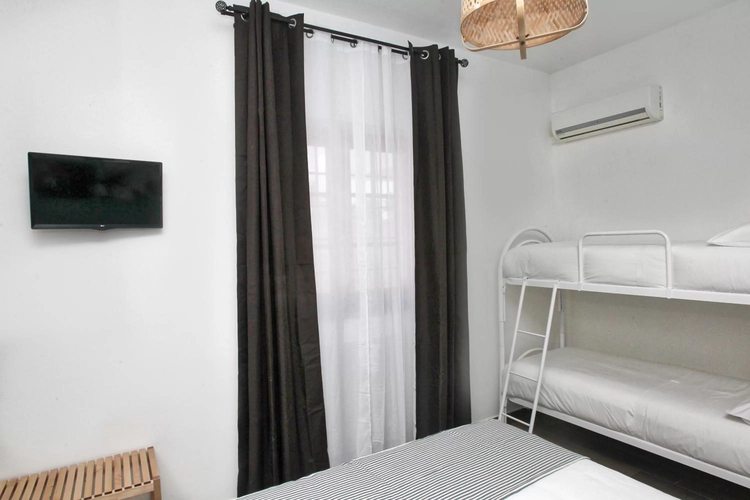 Bed in B&B villa al mare