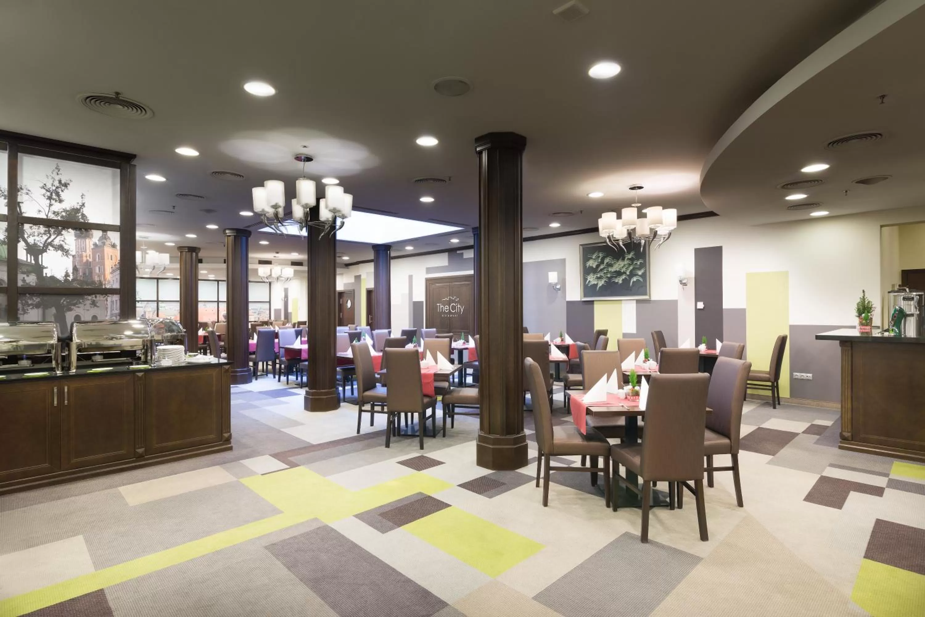 Restaurant/places to eat in Holiday Inn Krakow City Centre by IHG