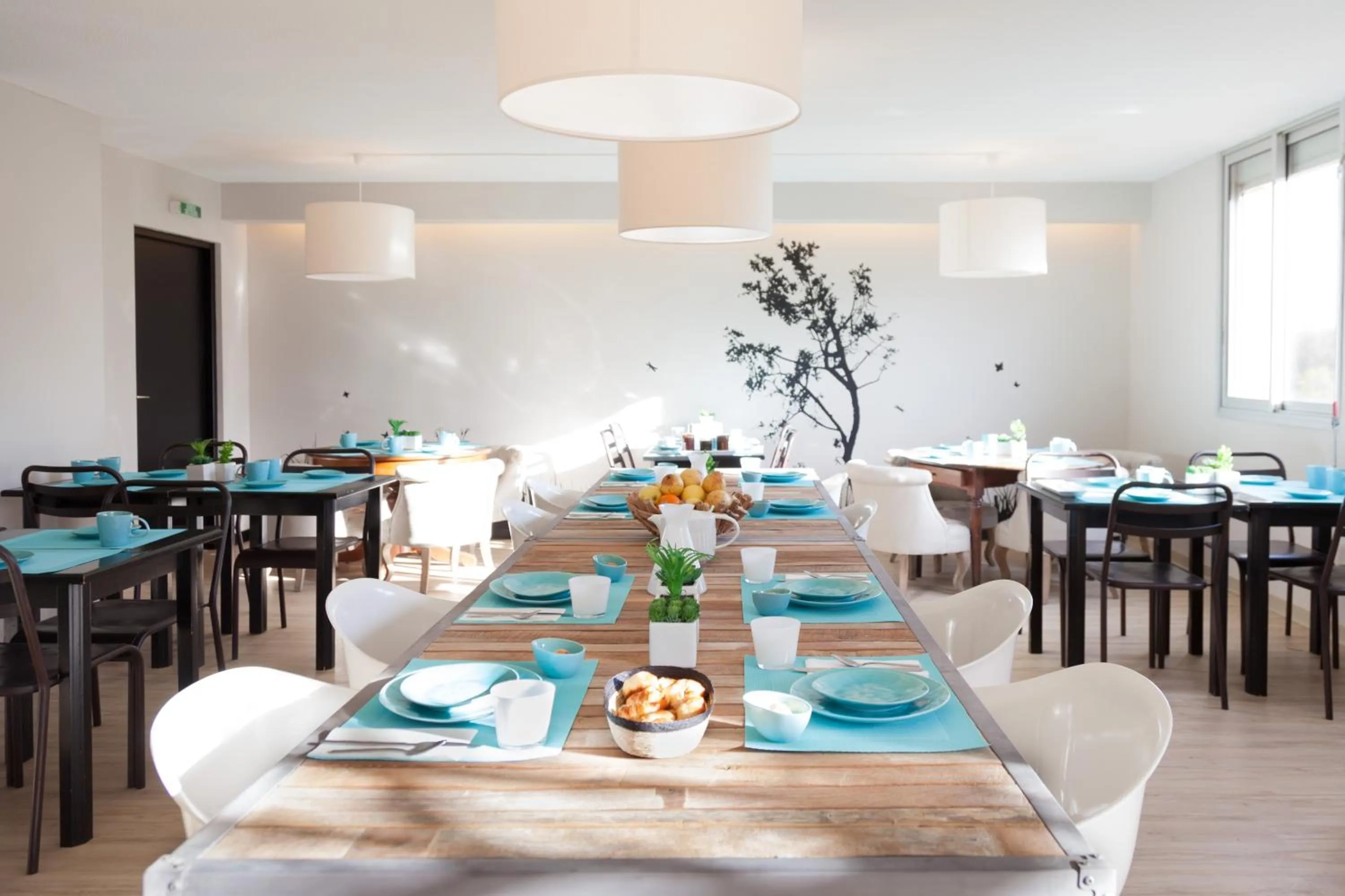 Restaurant/Places to Eat in La Quietat