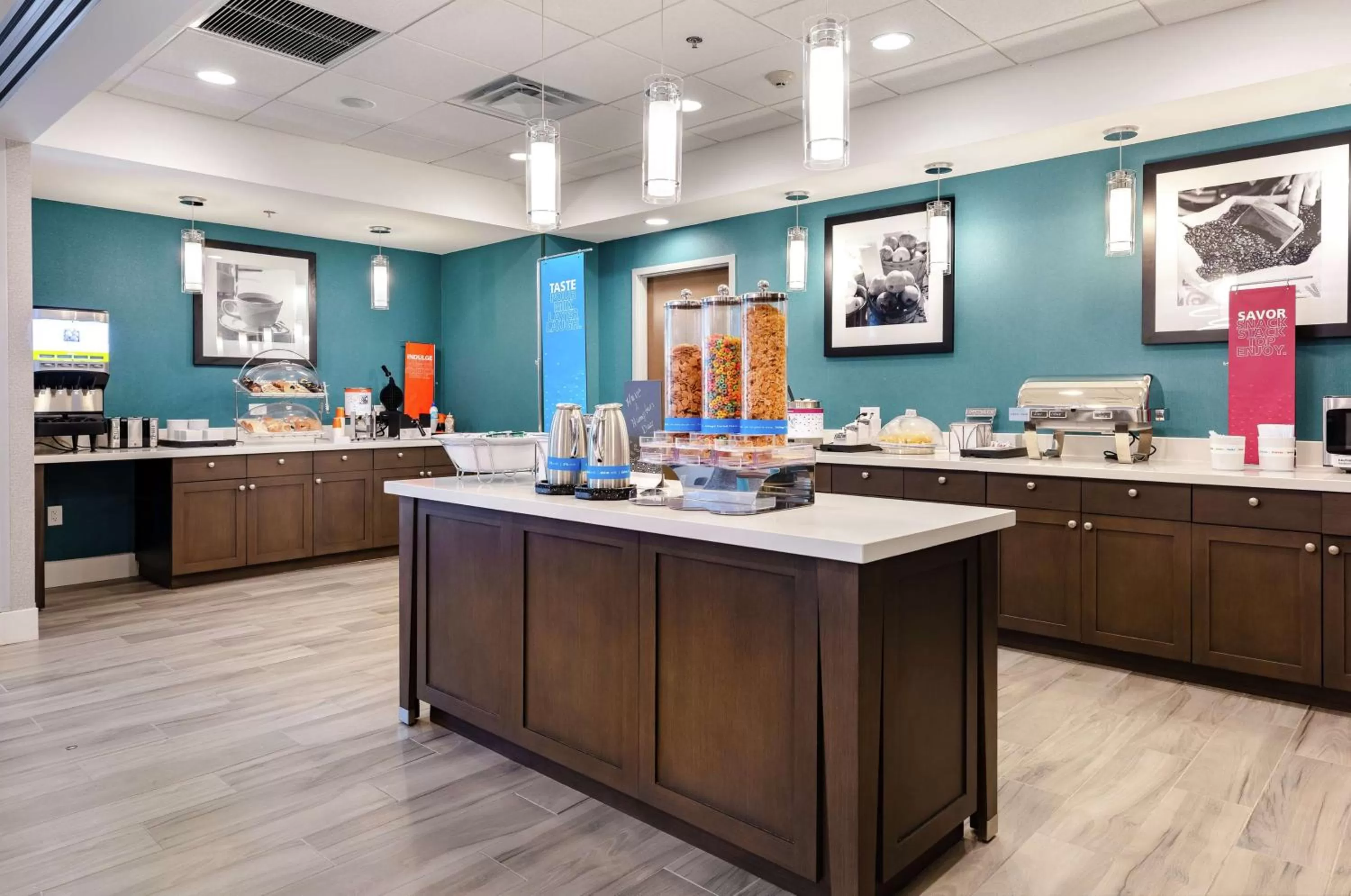 Restaurant/places to eat in Hampton Inn Acworth