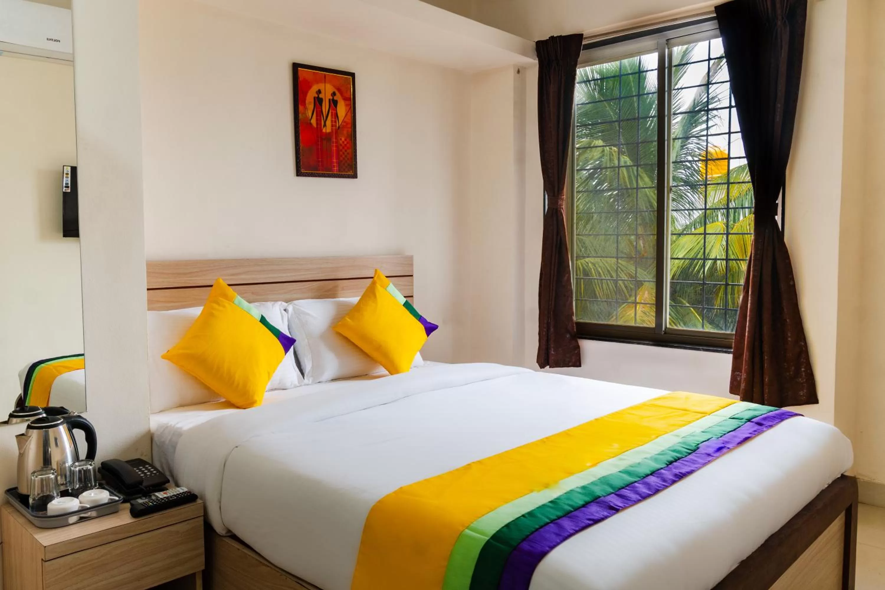 Bed in Itsy By Treebo - Opal Suites