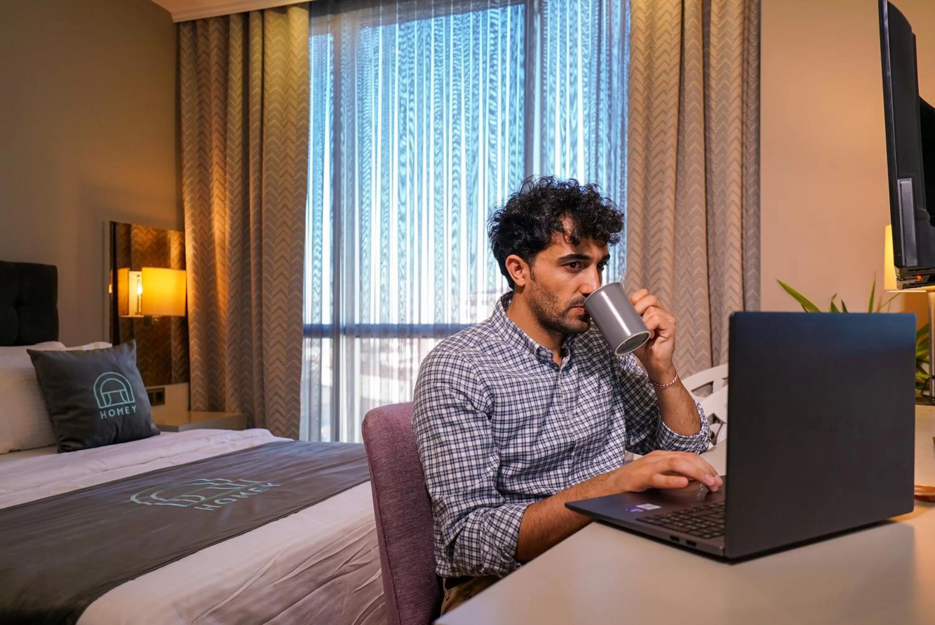 Business facilities, Bed in Homey AirPort Hotel