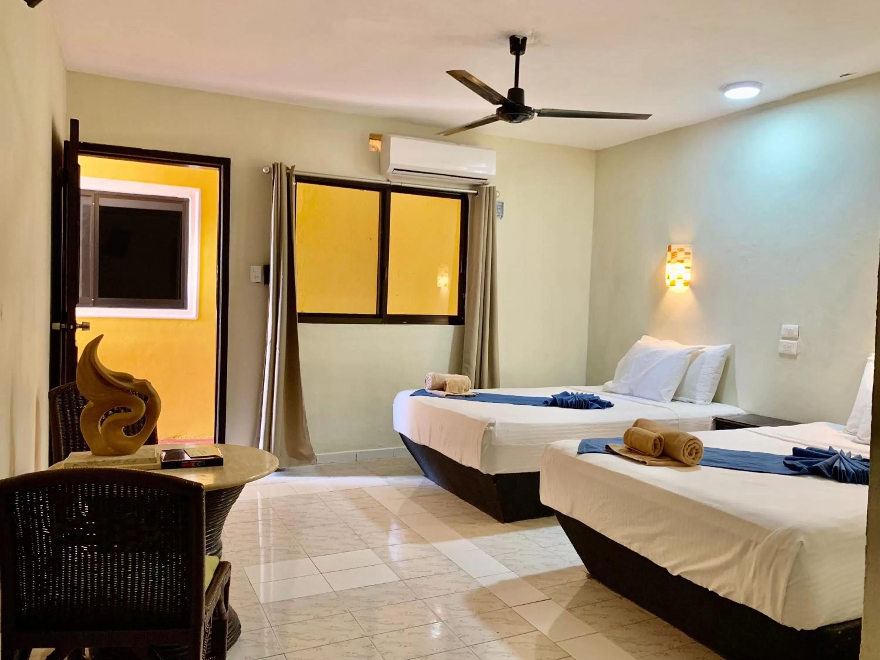 Bed in Hotel Green River