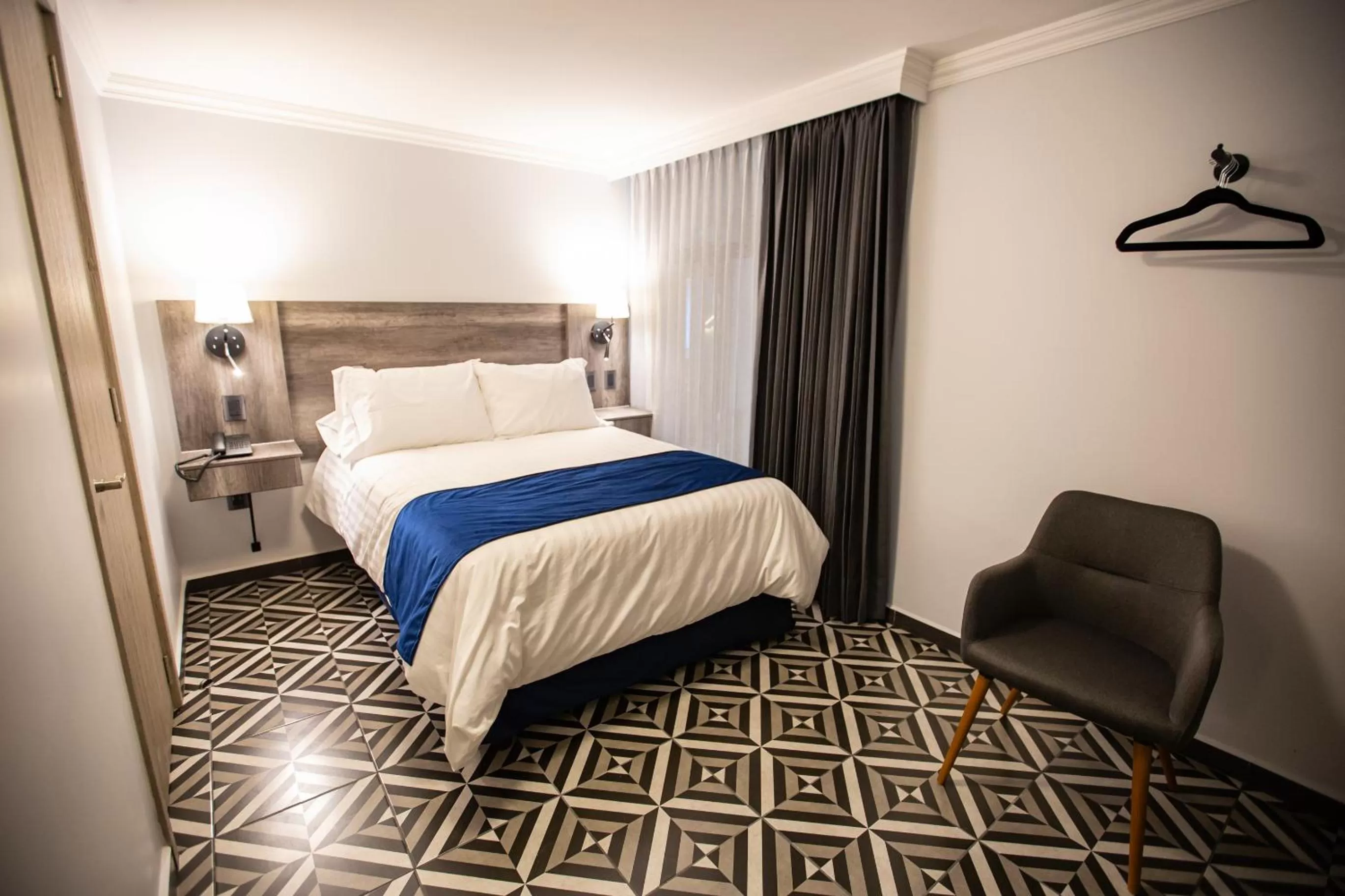 Photo of the whole room, Bed in Hotel Esfera Tulancingo