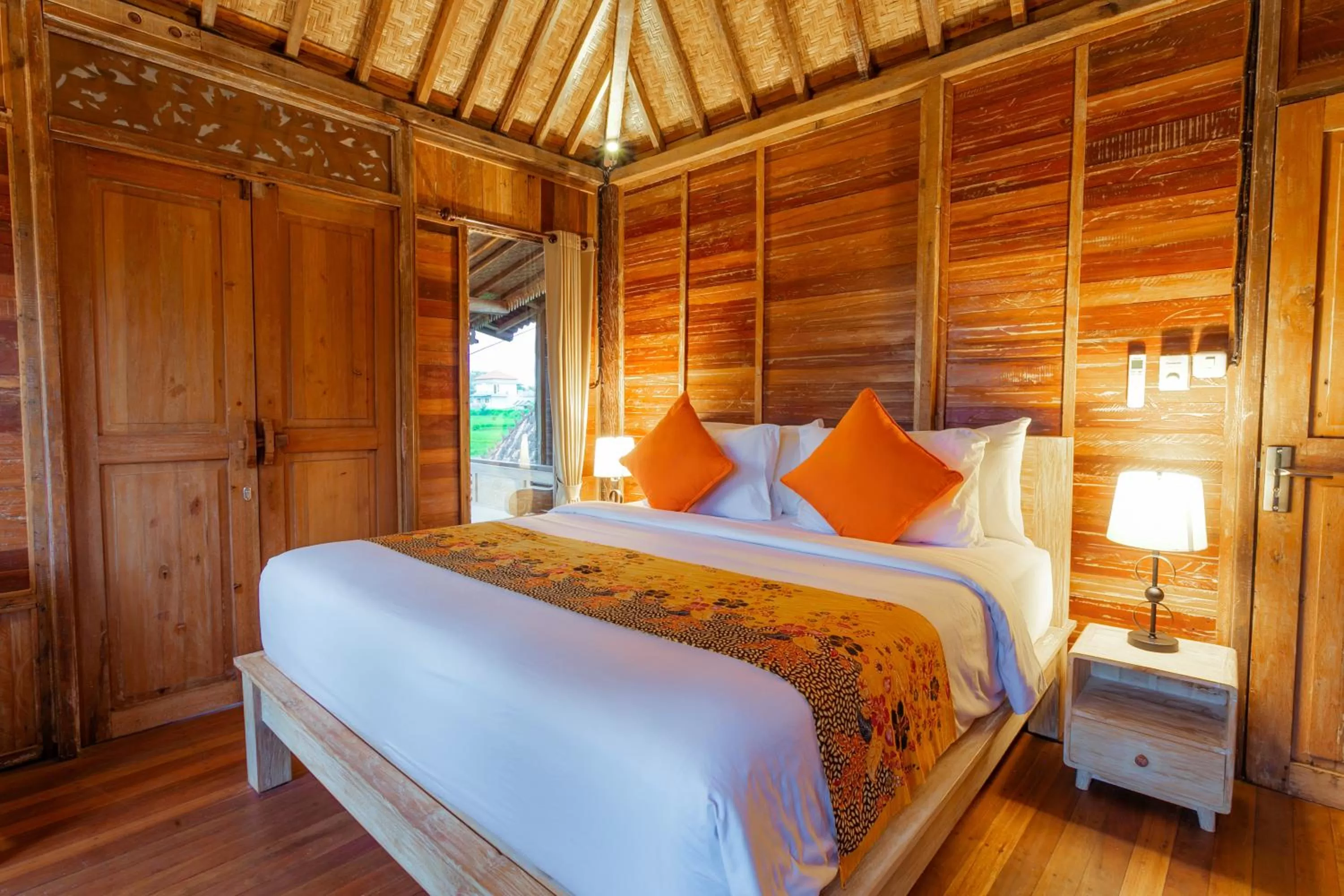 Bed in Nauna Villa Ubud
