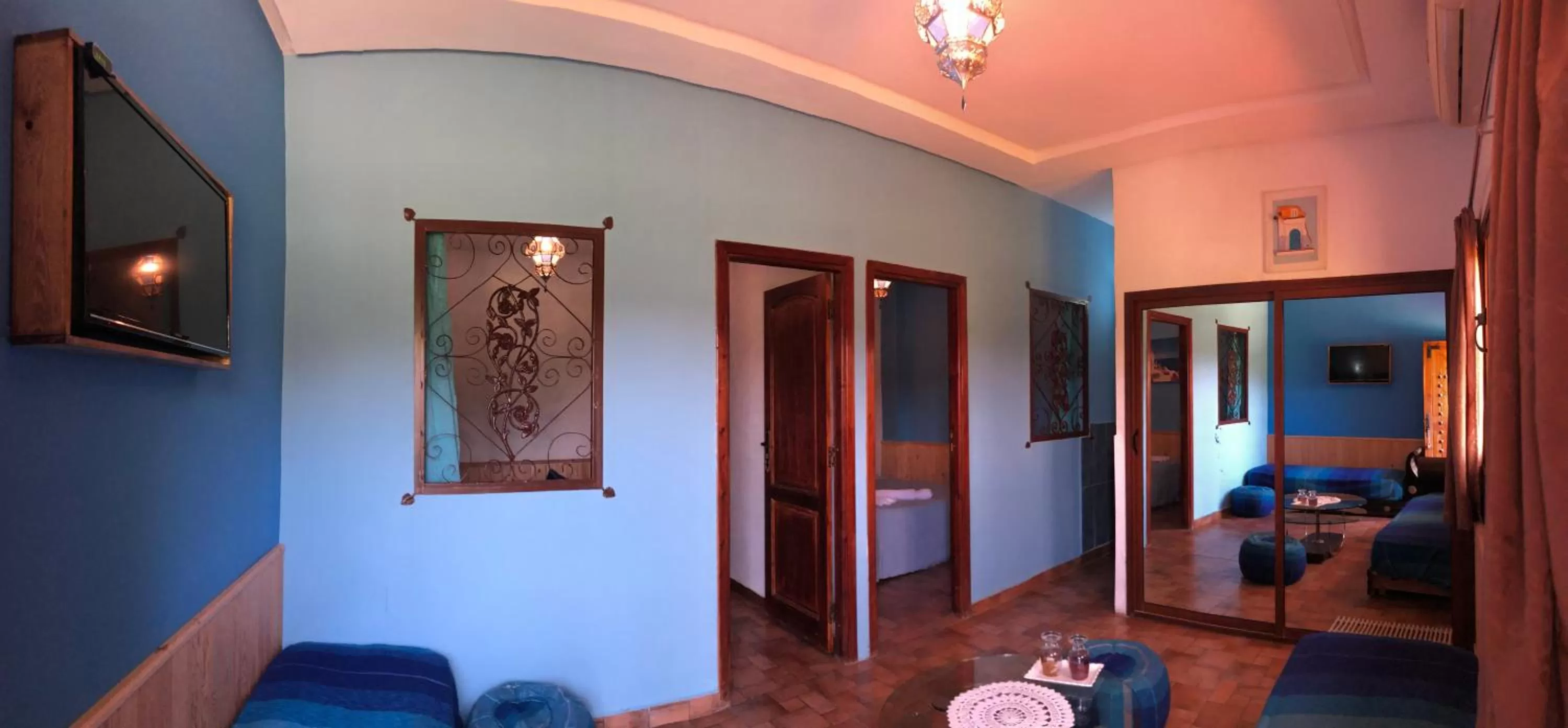 Photo of the whole room in Riad Hamdani