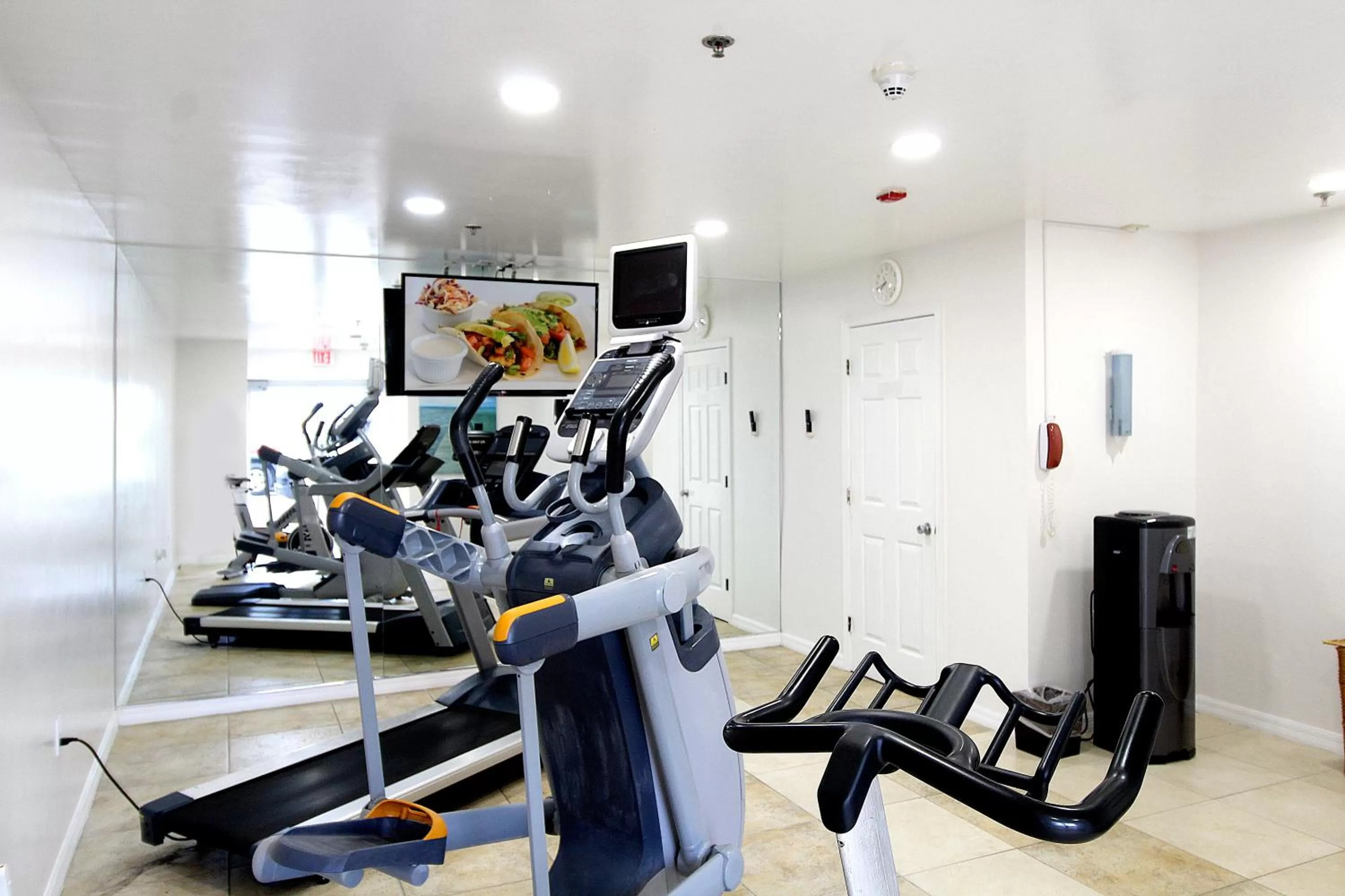 Fitness centre/facilities in Holiday Inn Resort Grand Cayman by IHG