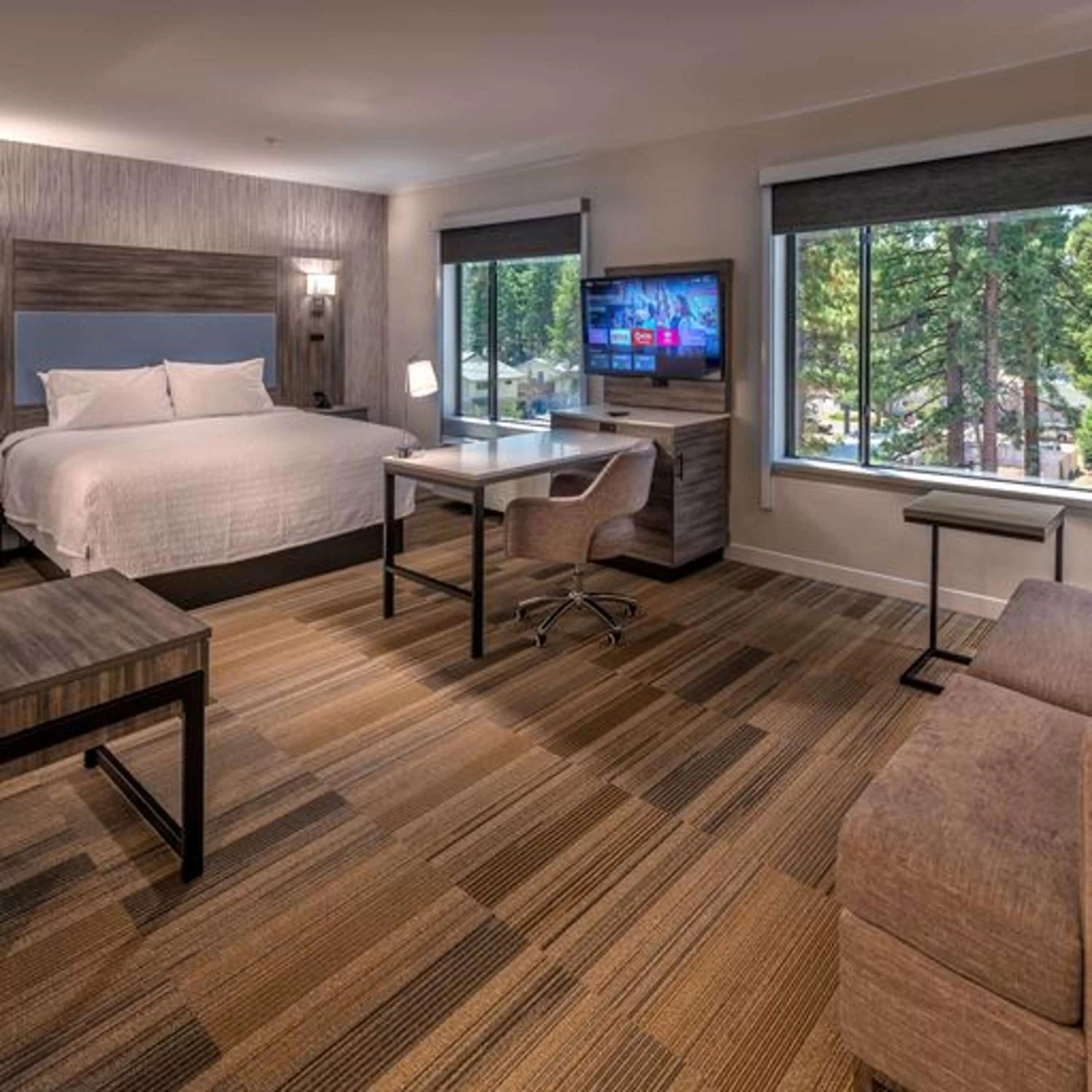 Bedroom, Bed in Hampton Inn & Suites South Lake Tahoe