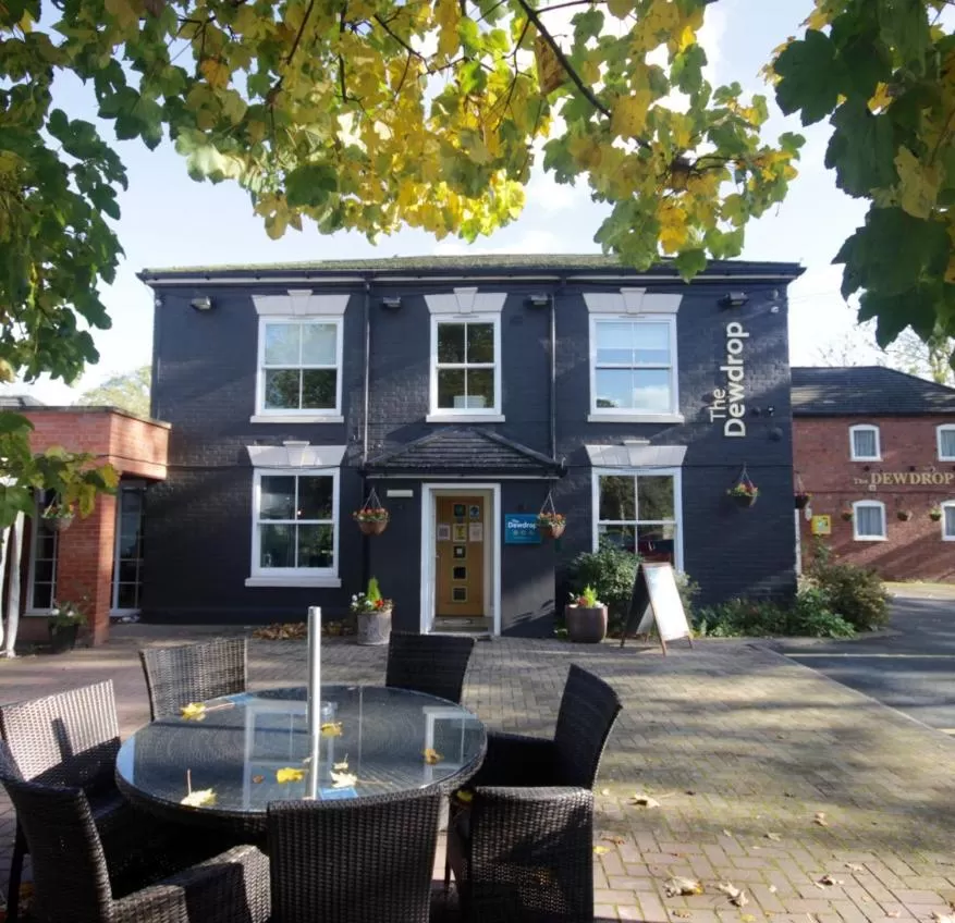 The Dewdrop Inn