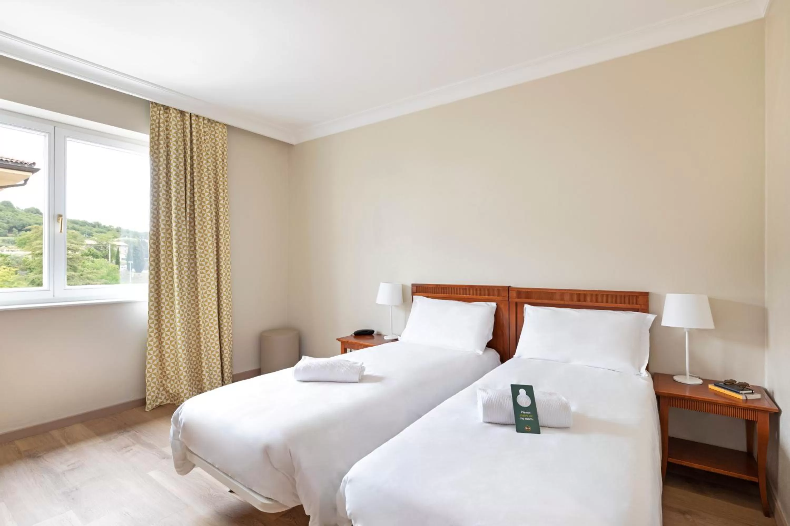 Twin Room - Disability Access in B&B Hotel Affi - Lago di Garda