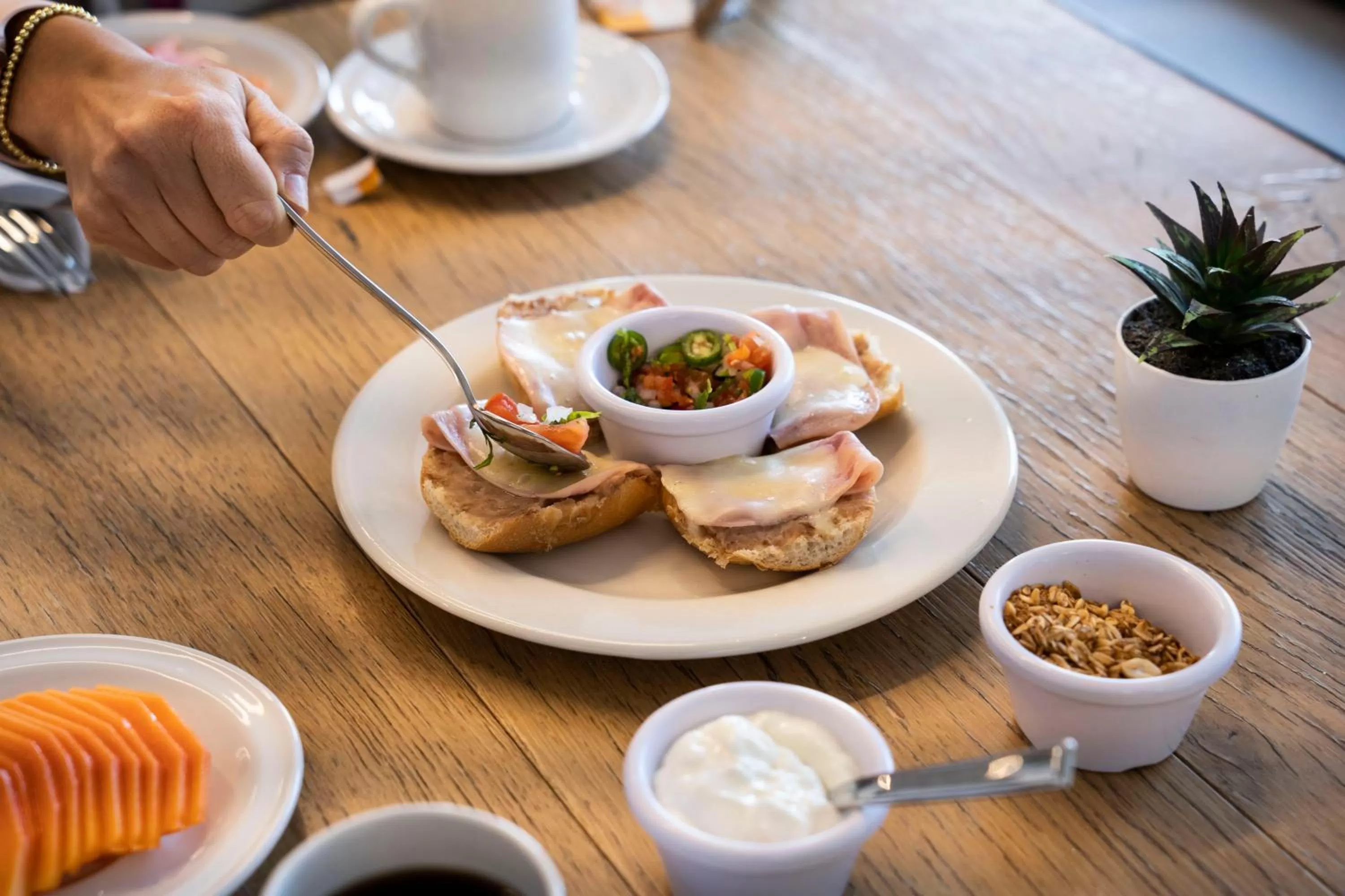 Breakfast in Stadía Suites Querétaro Centro Histórico