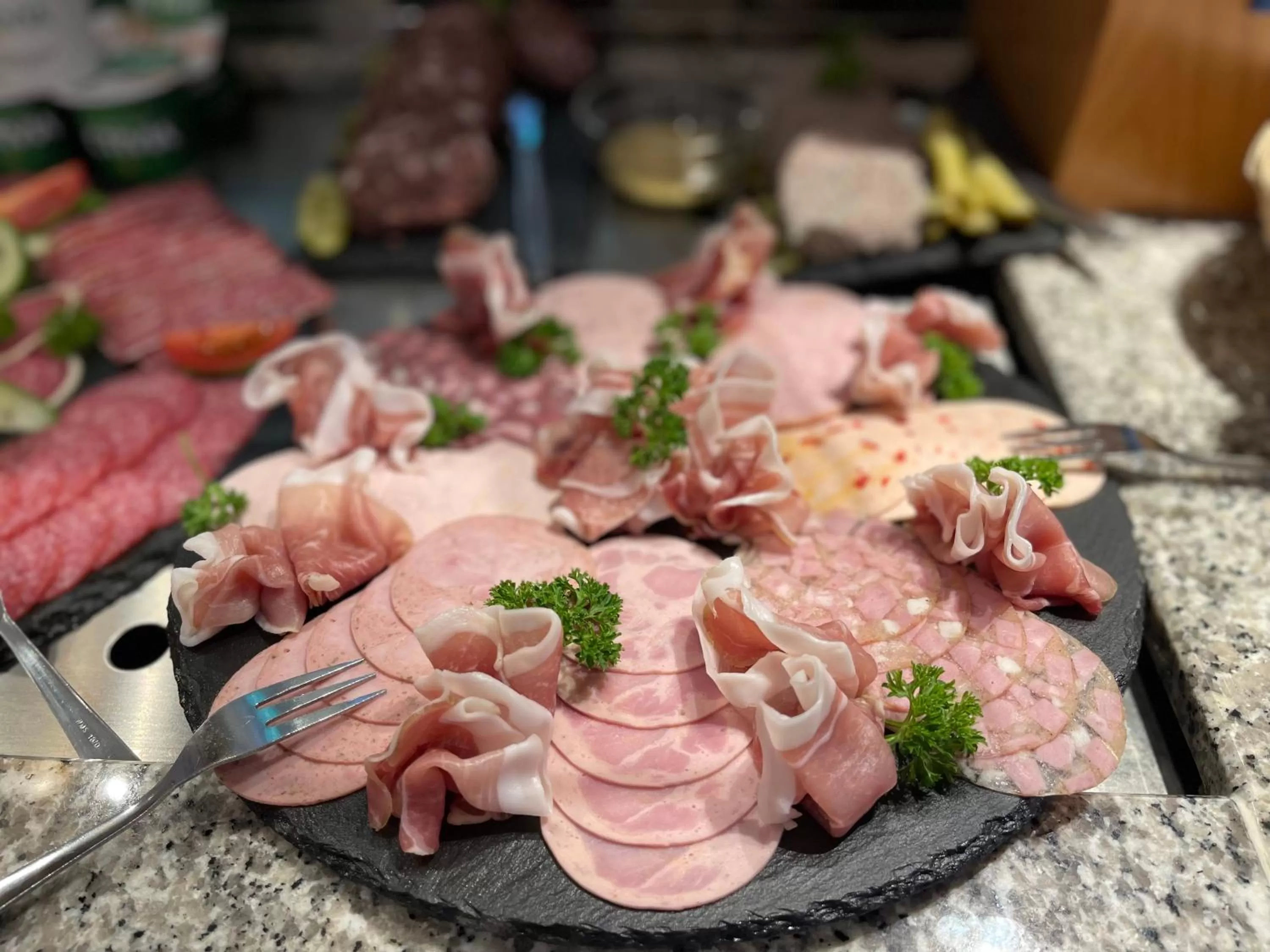 Buffet breakfast in Landhotel Der Distelhof mit Scheunencafé