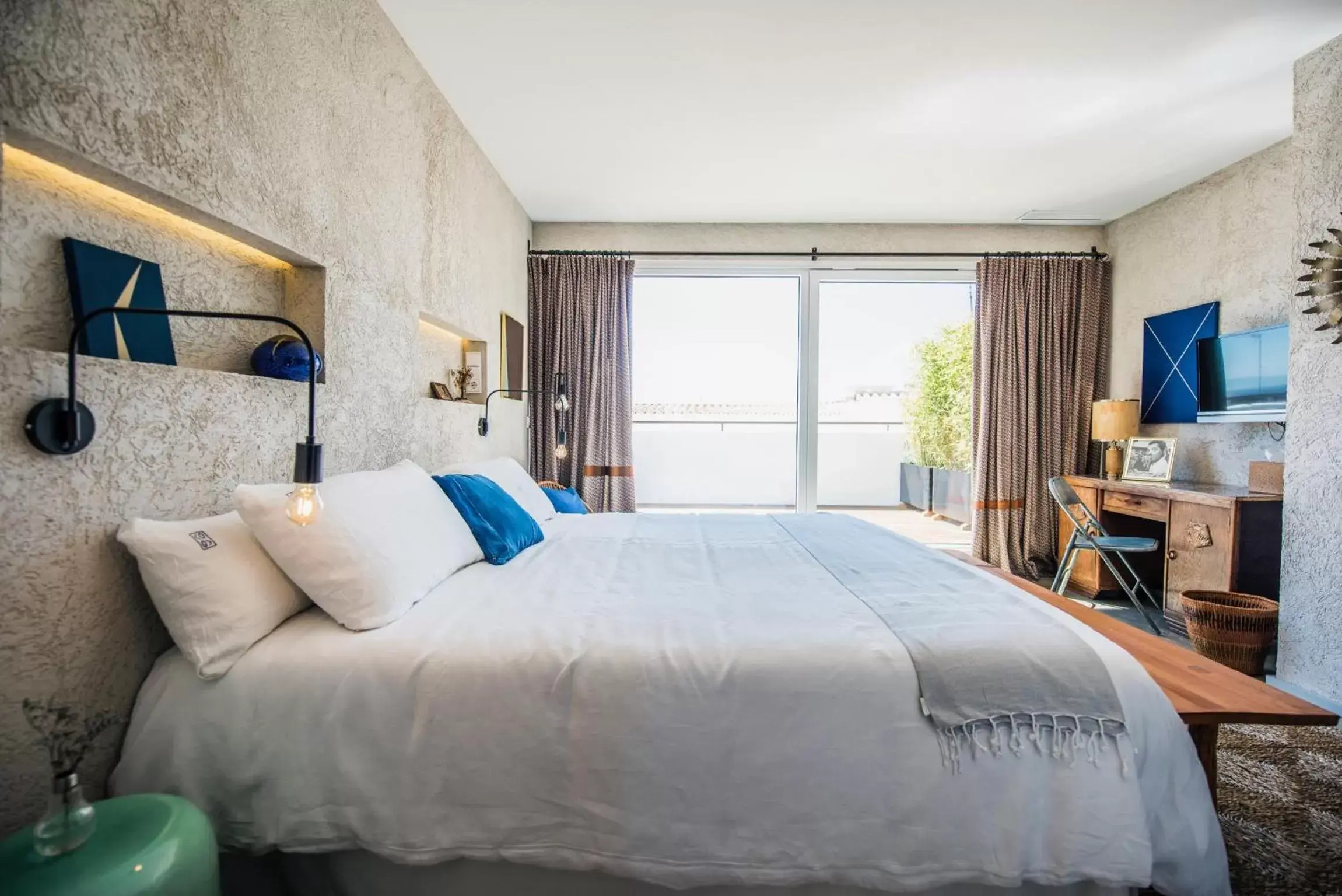 Deluxe Double Room with Private Terrace in Kook Hotel Tarifa Deluxe Double Room with Private Terrace in Kook Hotel Tarifa