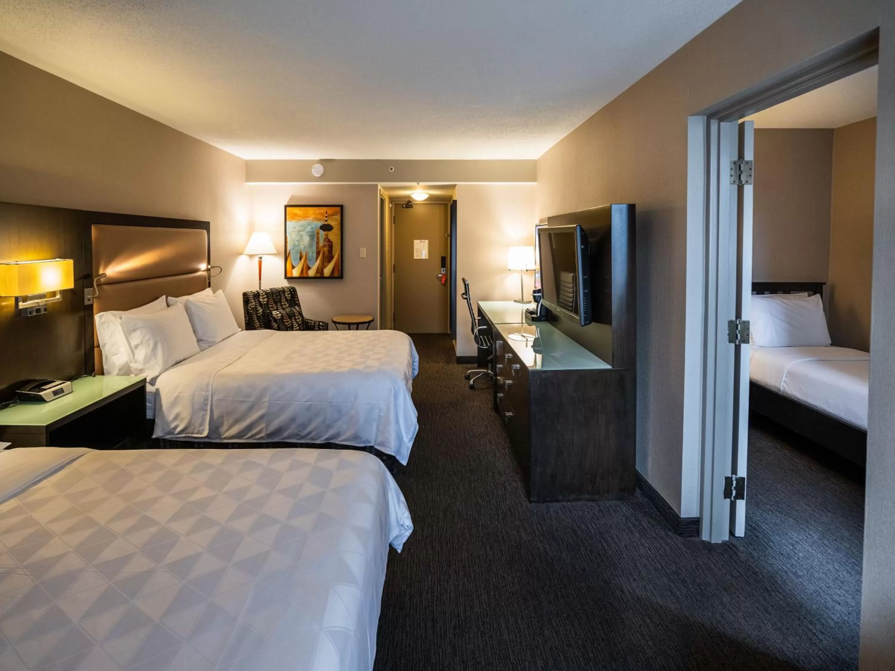 Family Room  in Holiday Inn & Suites Vancouver Downtown by IHG