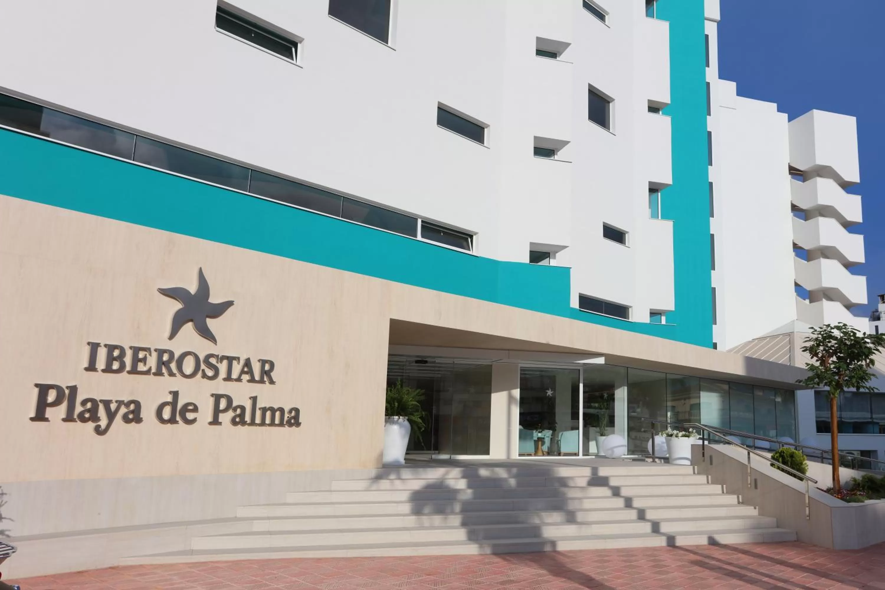 Facade/entrance in Iberostar Selection Playa de Palma