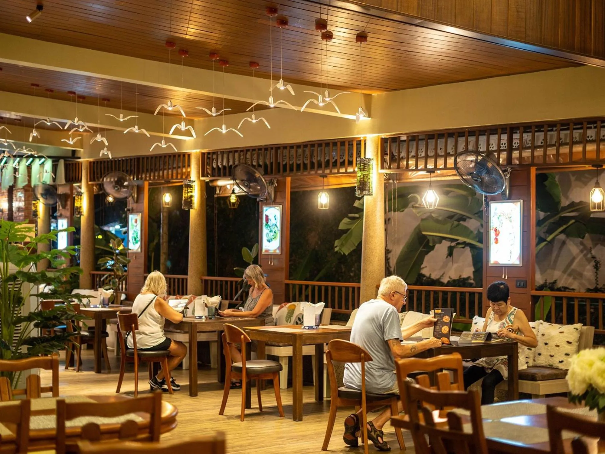 Restaurant/places to eat in Baan Sailom Hotel Phuket - Sha Extra Plus