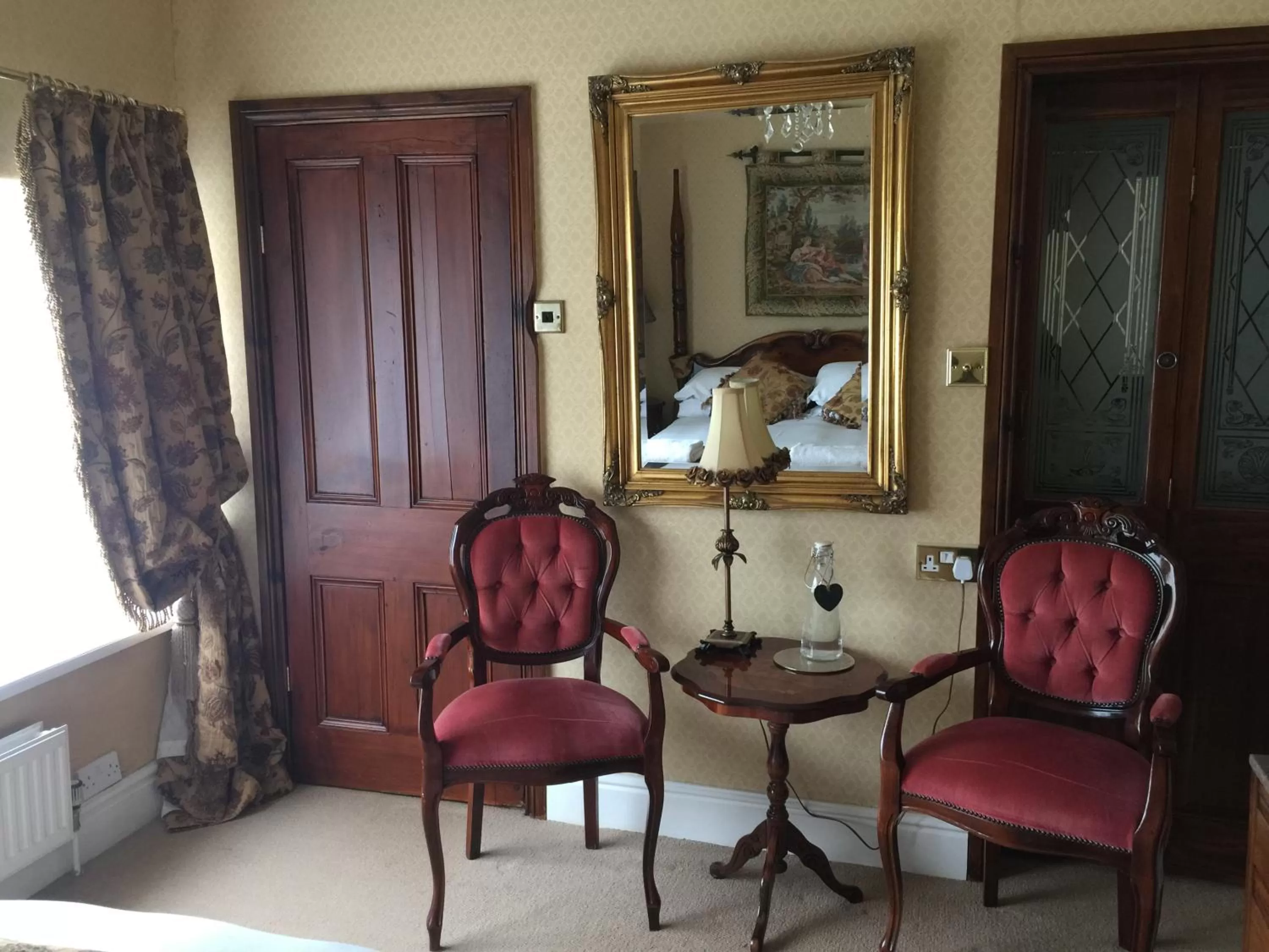 Seating Area in Glyn Isa Country House B&B and self catering Lodge