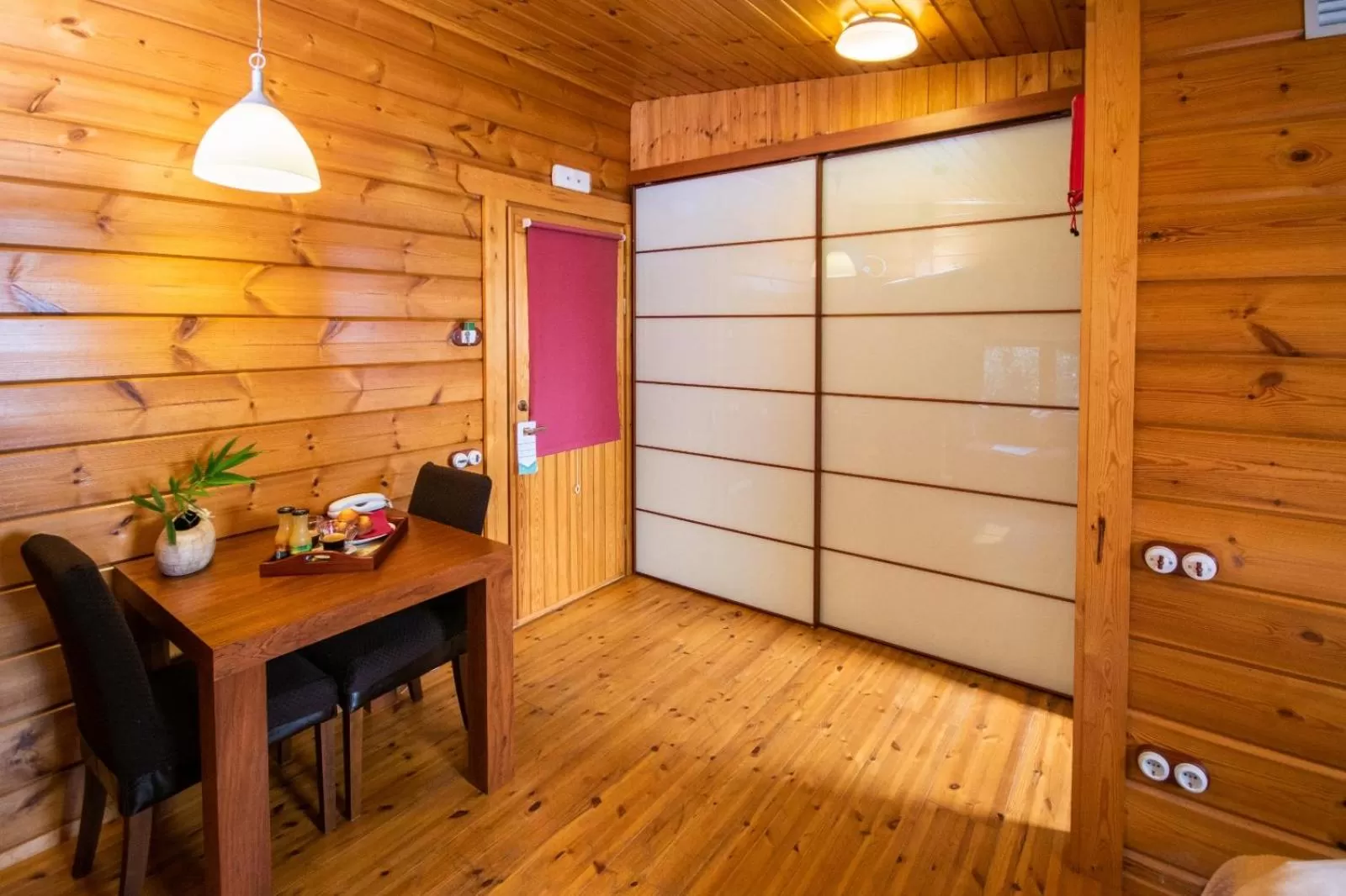 Dining area in Hotel Somlom - ECO Friendly Montseny