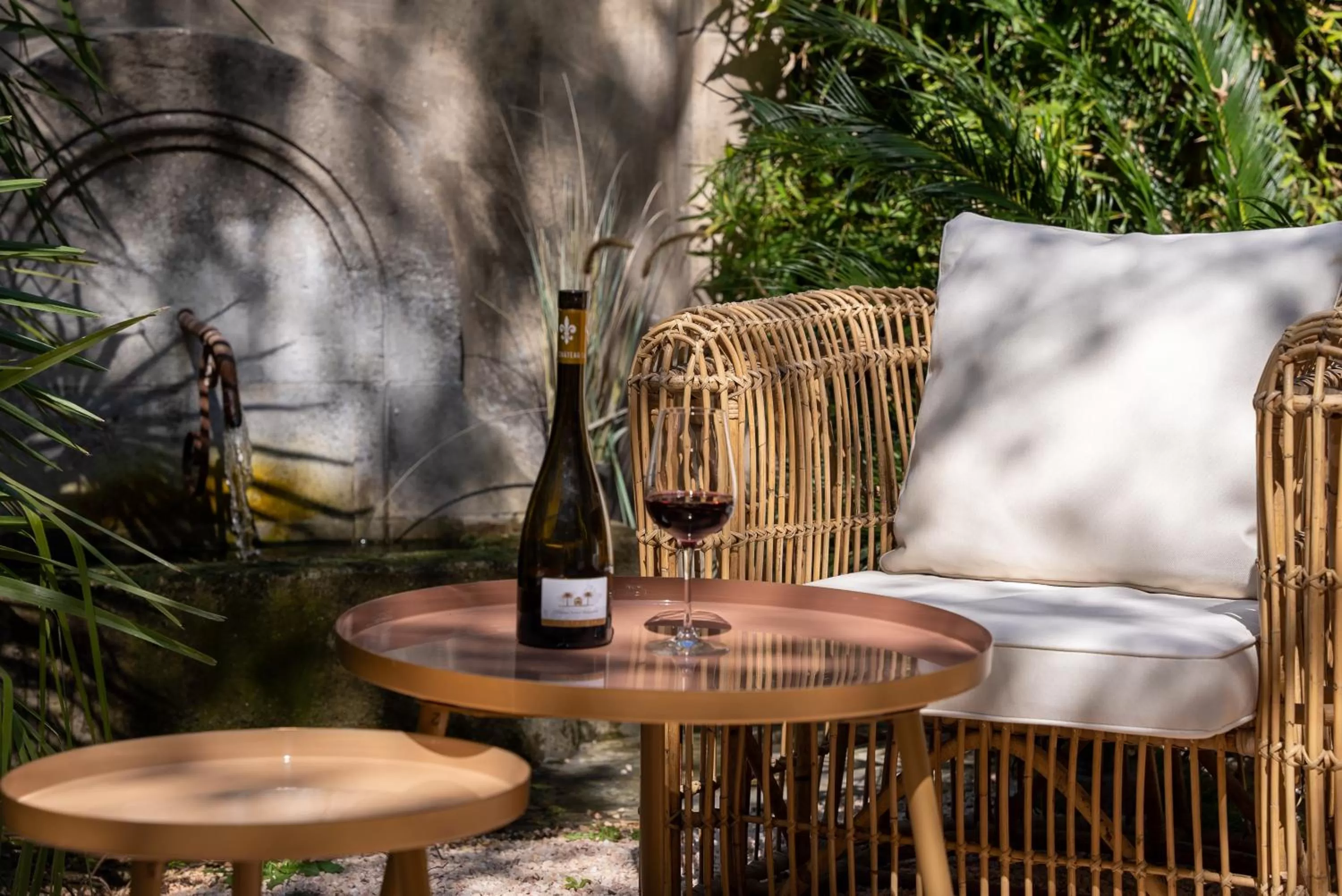 Garden in Le Clos Violette et Le 11 D'Aglaé - Hôtel de Charme Design de Luxe