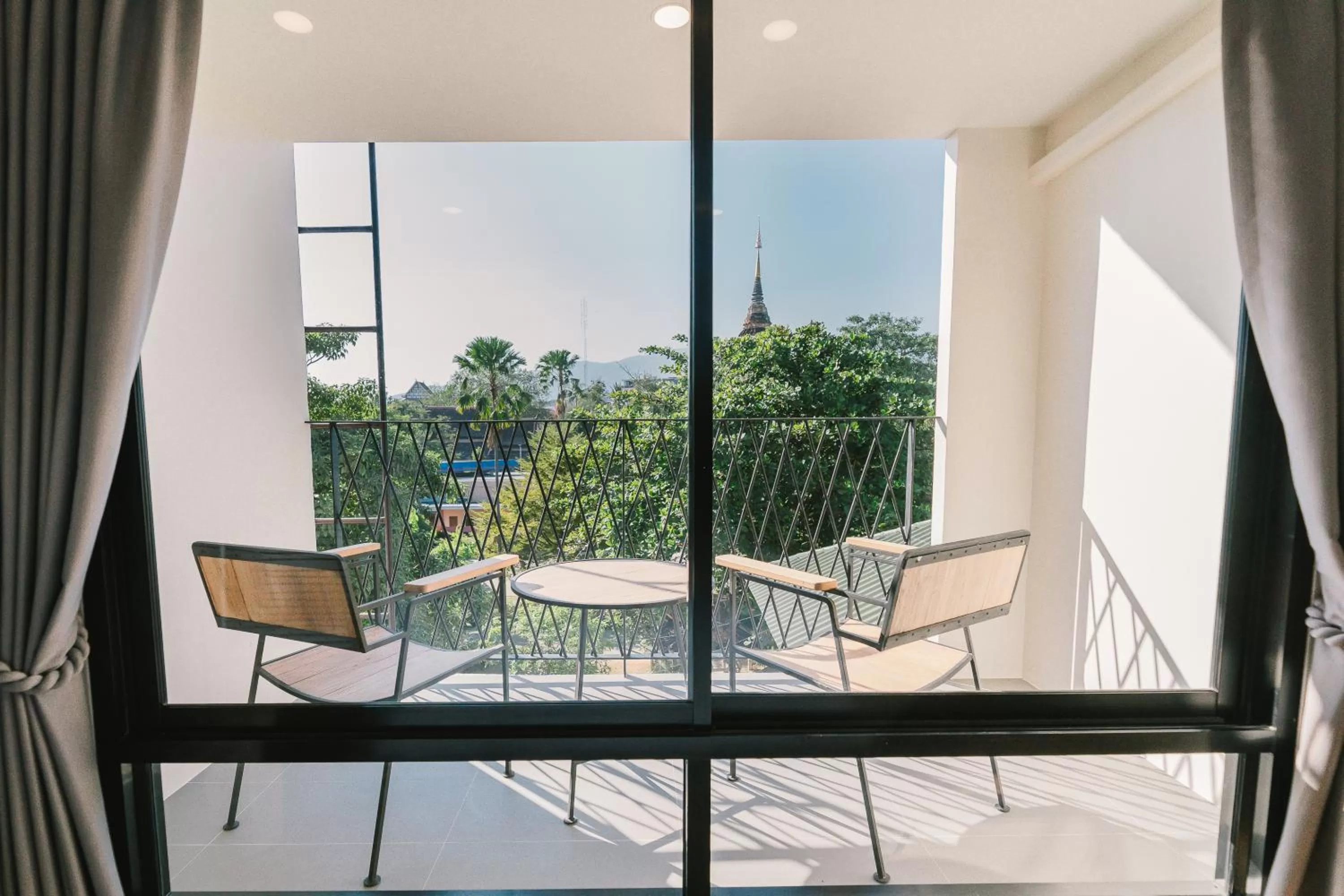 Photo of the whole room in B Innspire Hotel