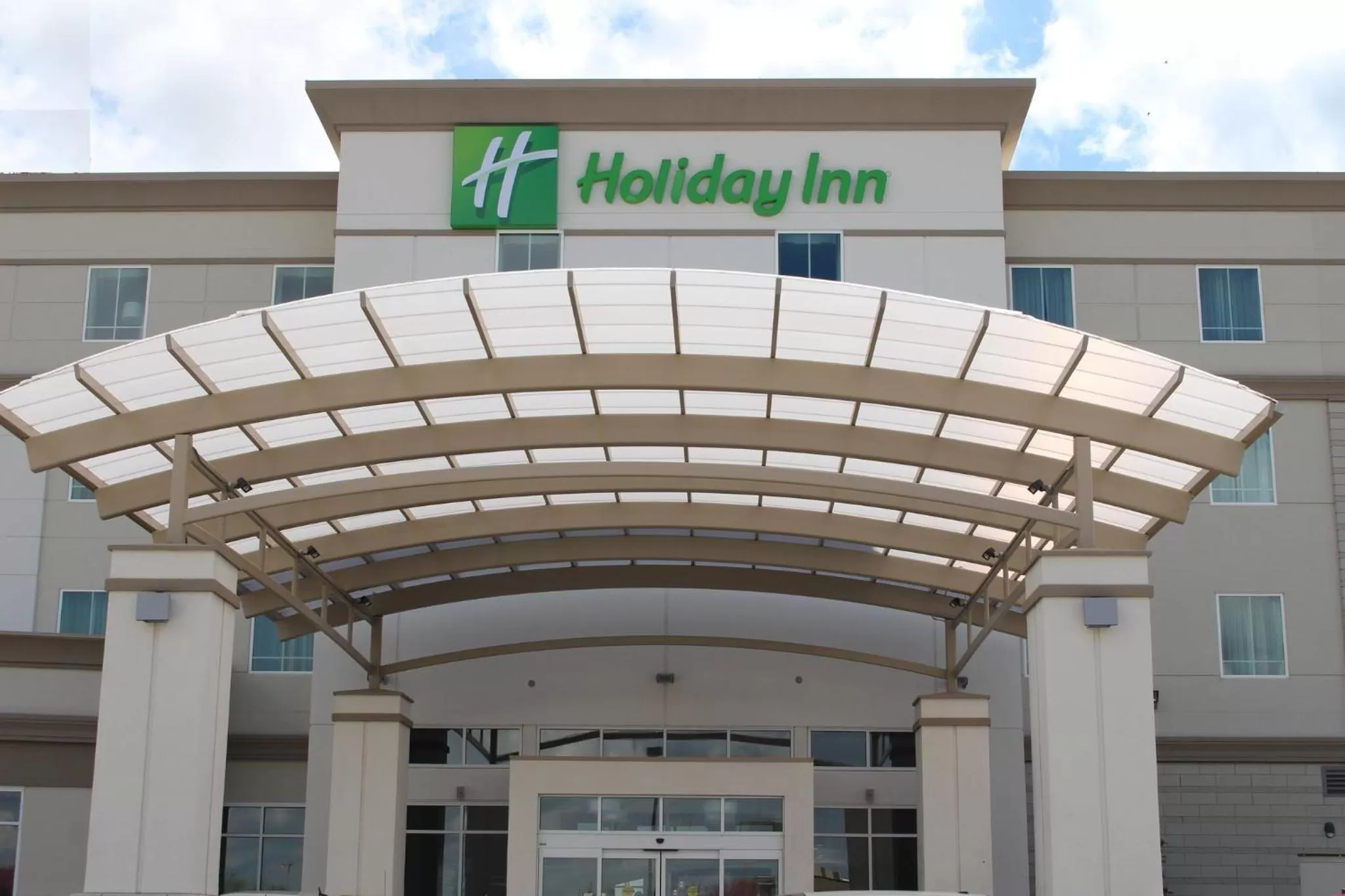 Property building in Holiday Inn Salina by IHG