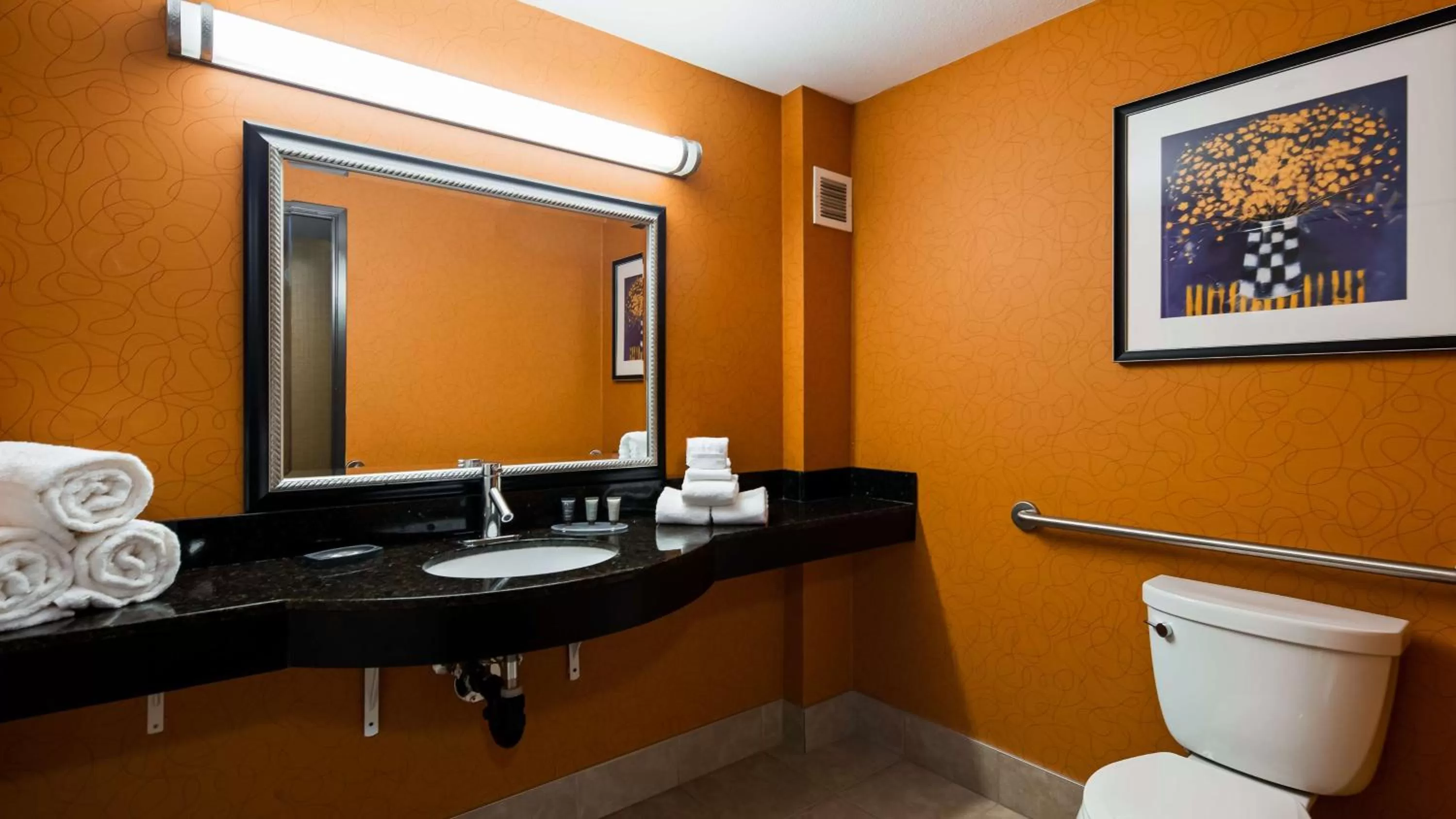 Bathroom in Best Western Plus Fresno Airport Hotel