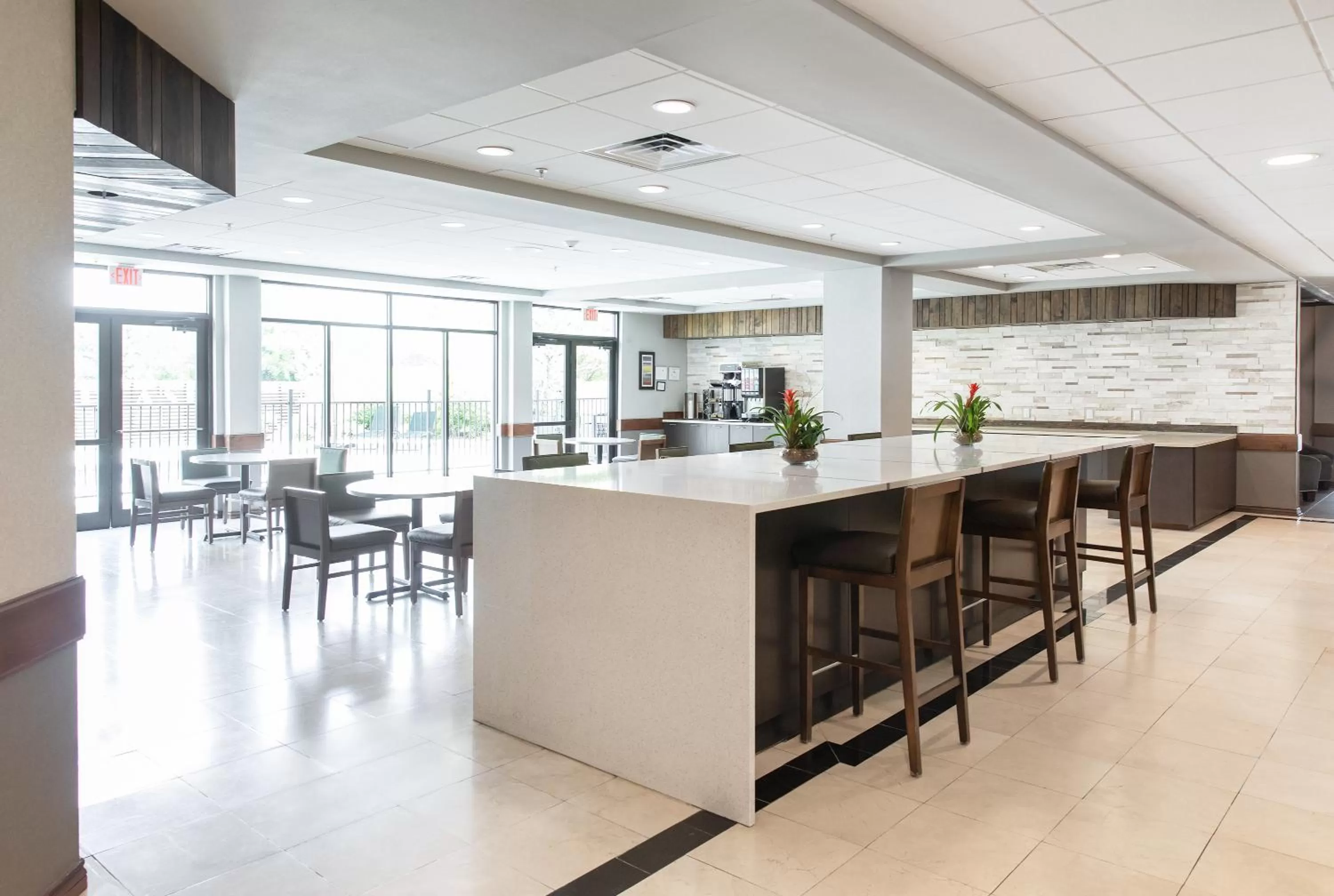 Coffee/tea facilities in Wingate by Wyndham and Williamson Conference Center