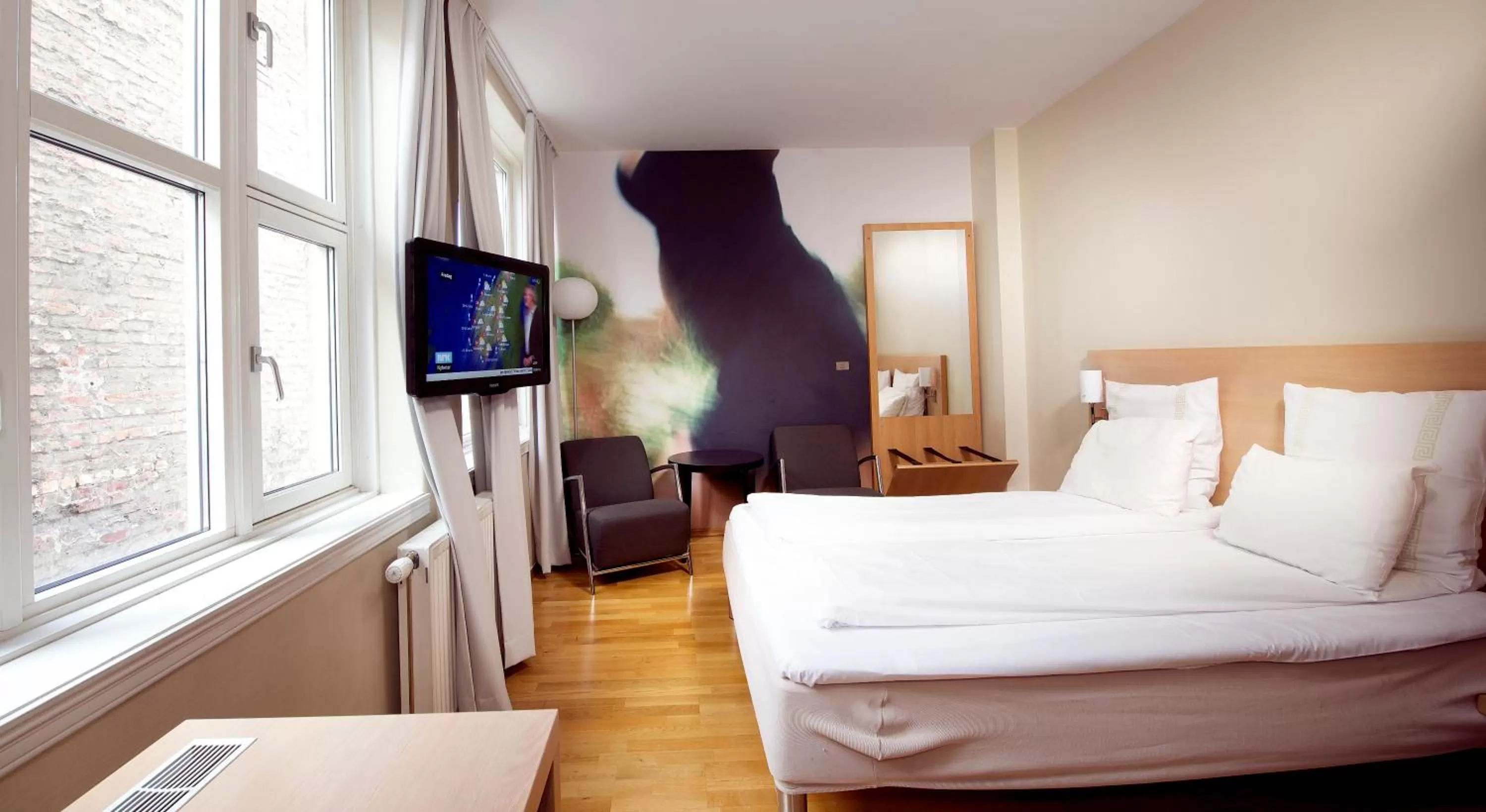 Bed in Home Hotel Savoy