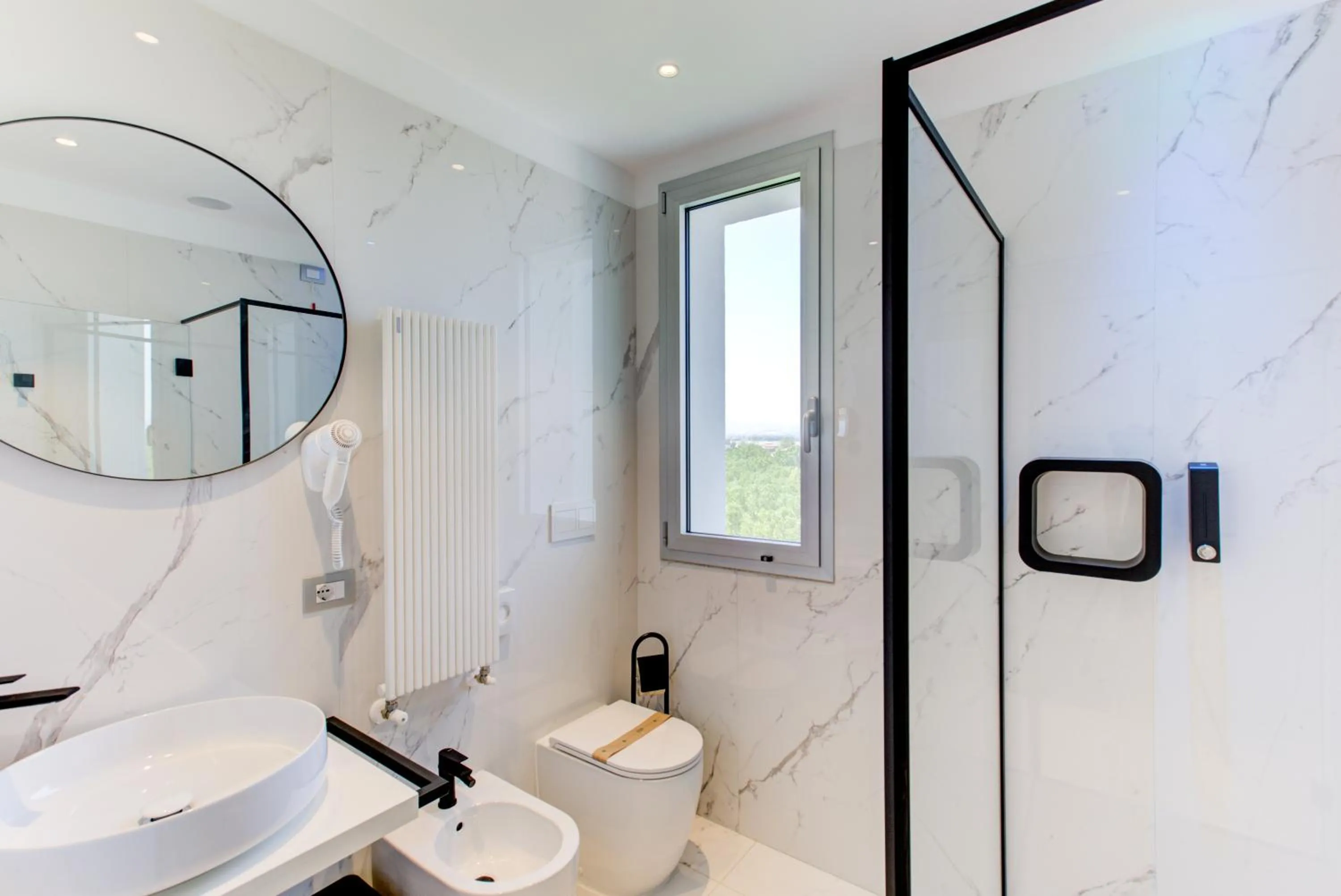 Shower in Hotel Due Mari & SPA