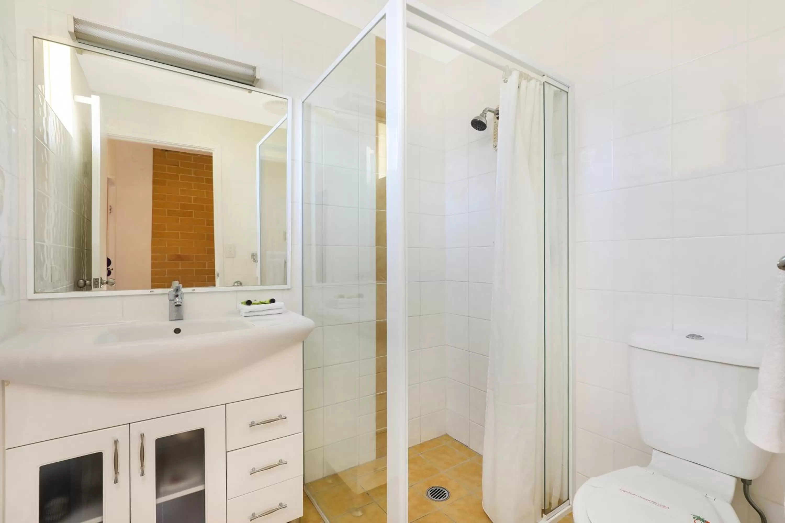 Shower in Caboolture Riverlakes Boutique Motel