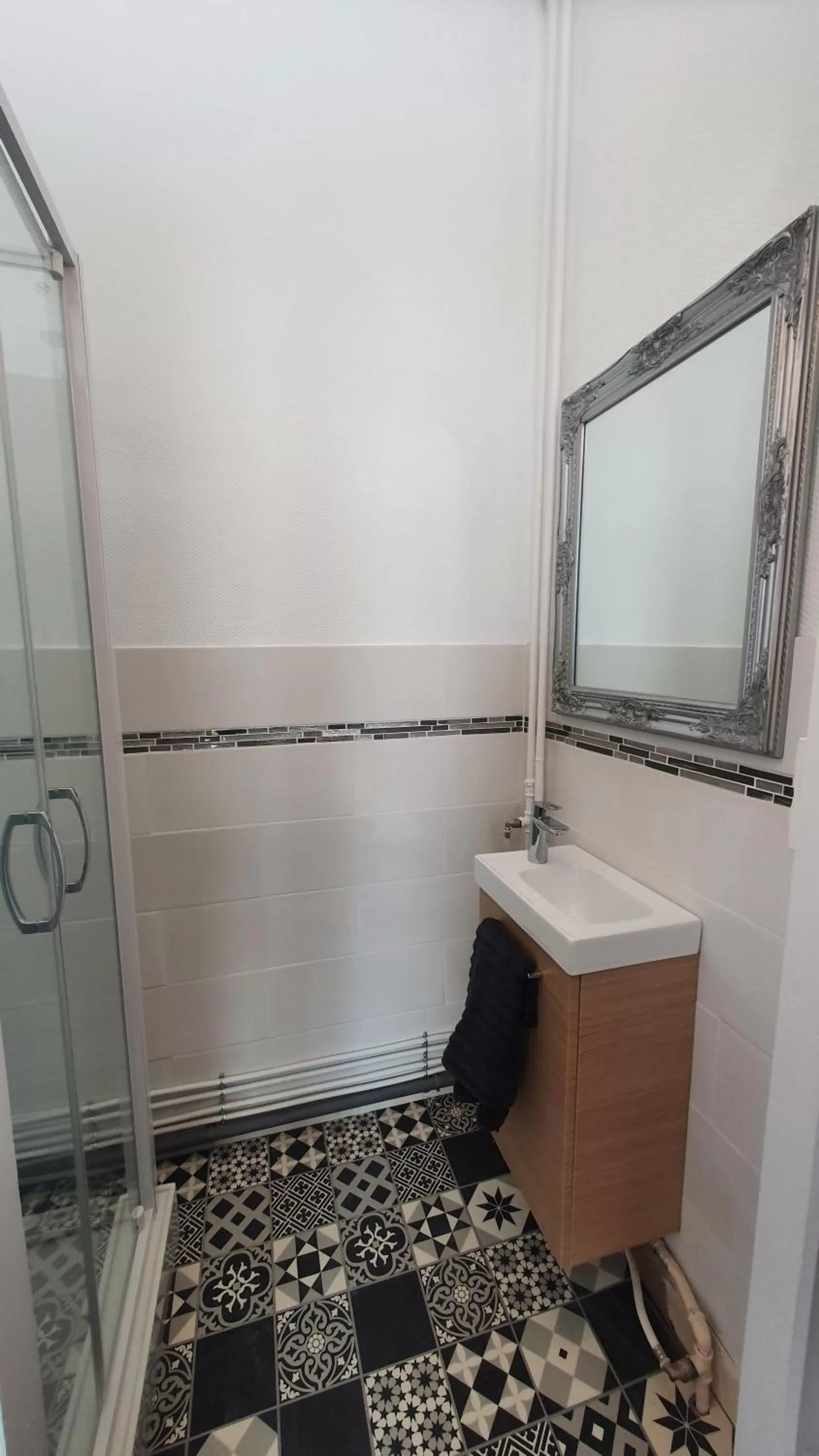 Bathroom in La Maison de la Côte des Légendes