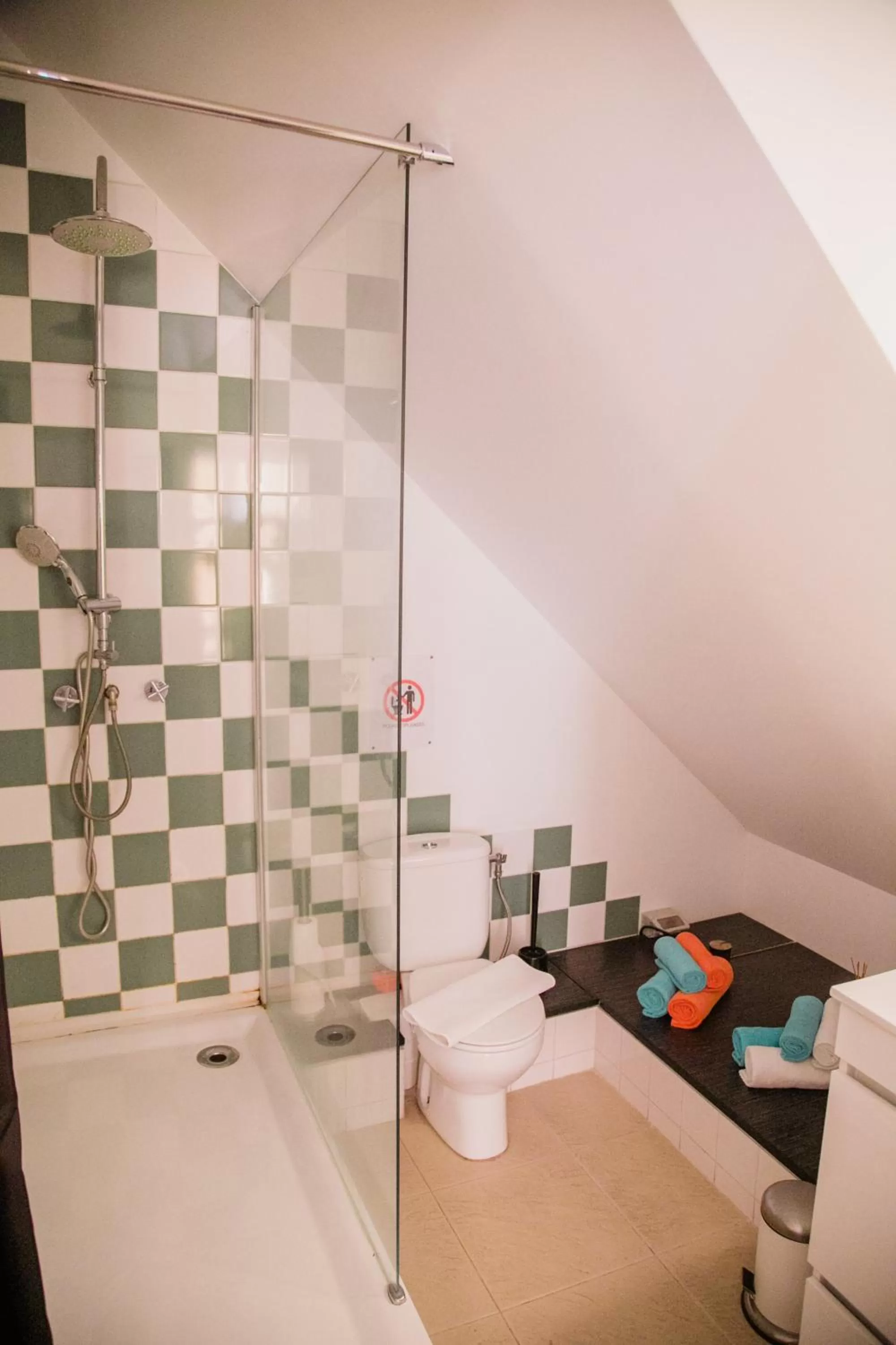 Bathroom, Bed in Asul B&B