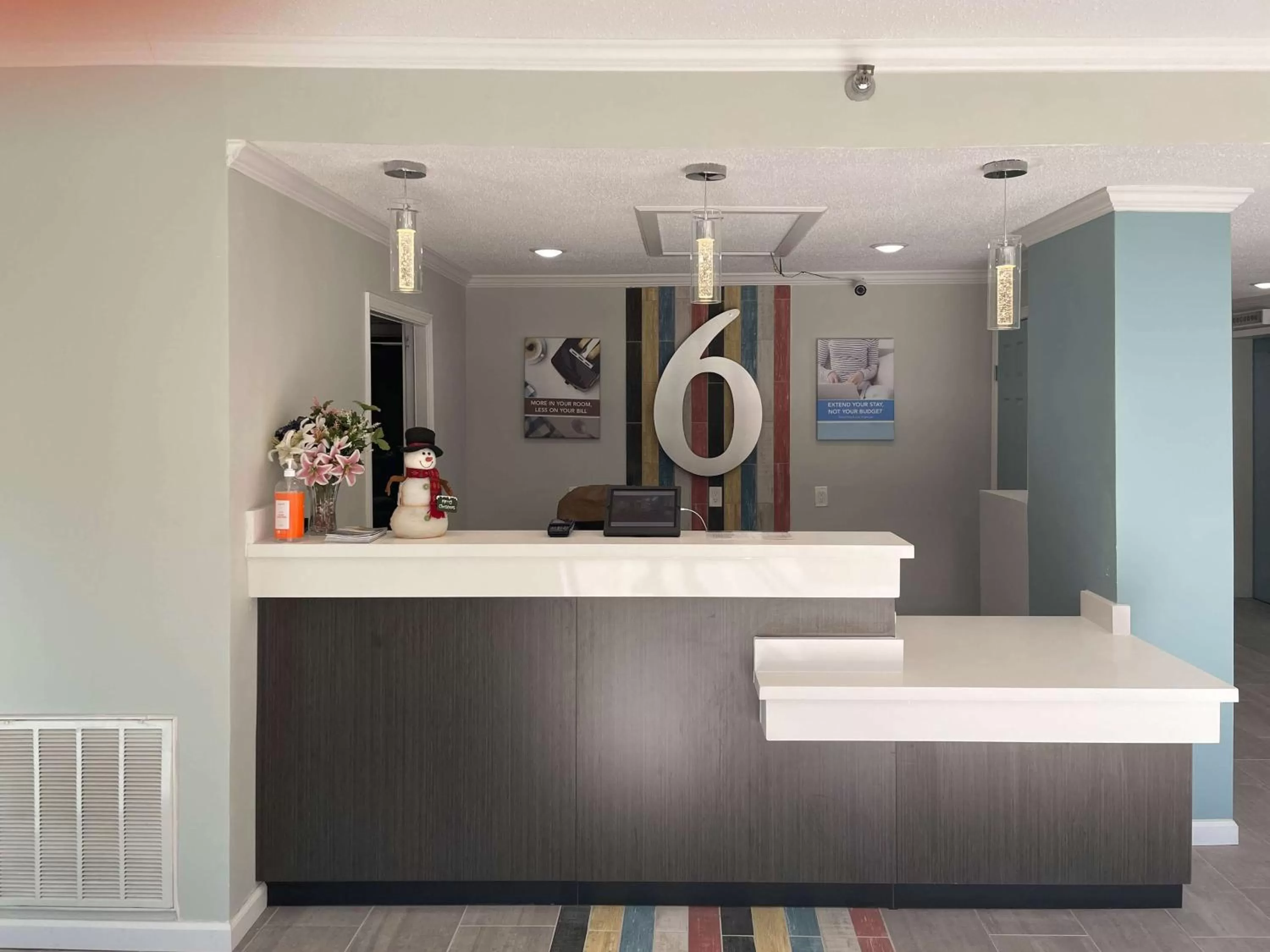 Lobby or reception in Studio 6 Vicksburg, MS- Downtown