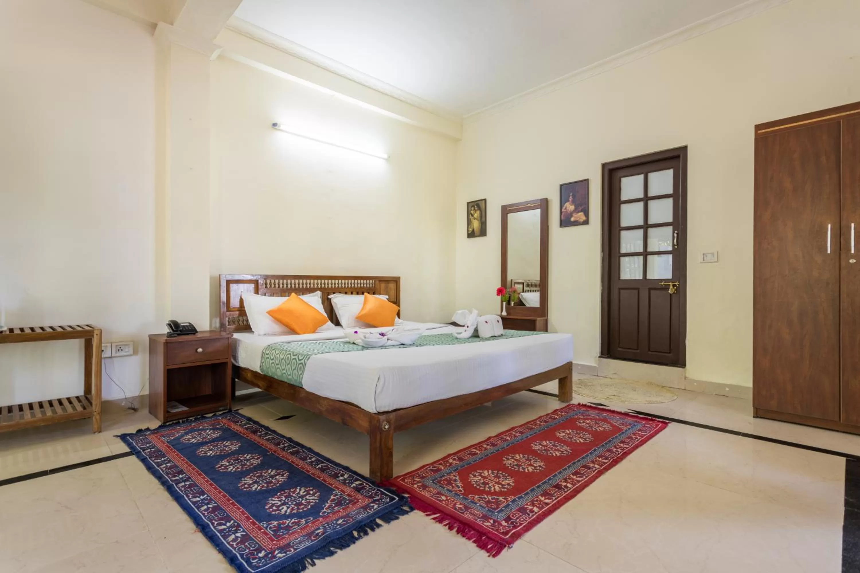 Bedroom, Bed in Violet Woods