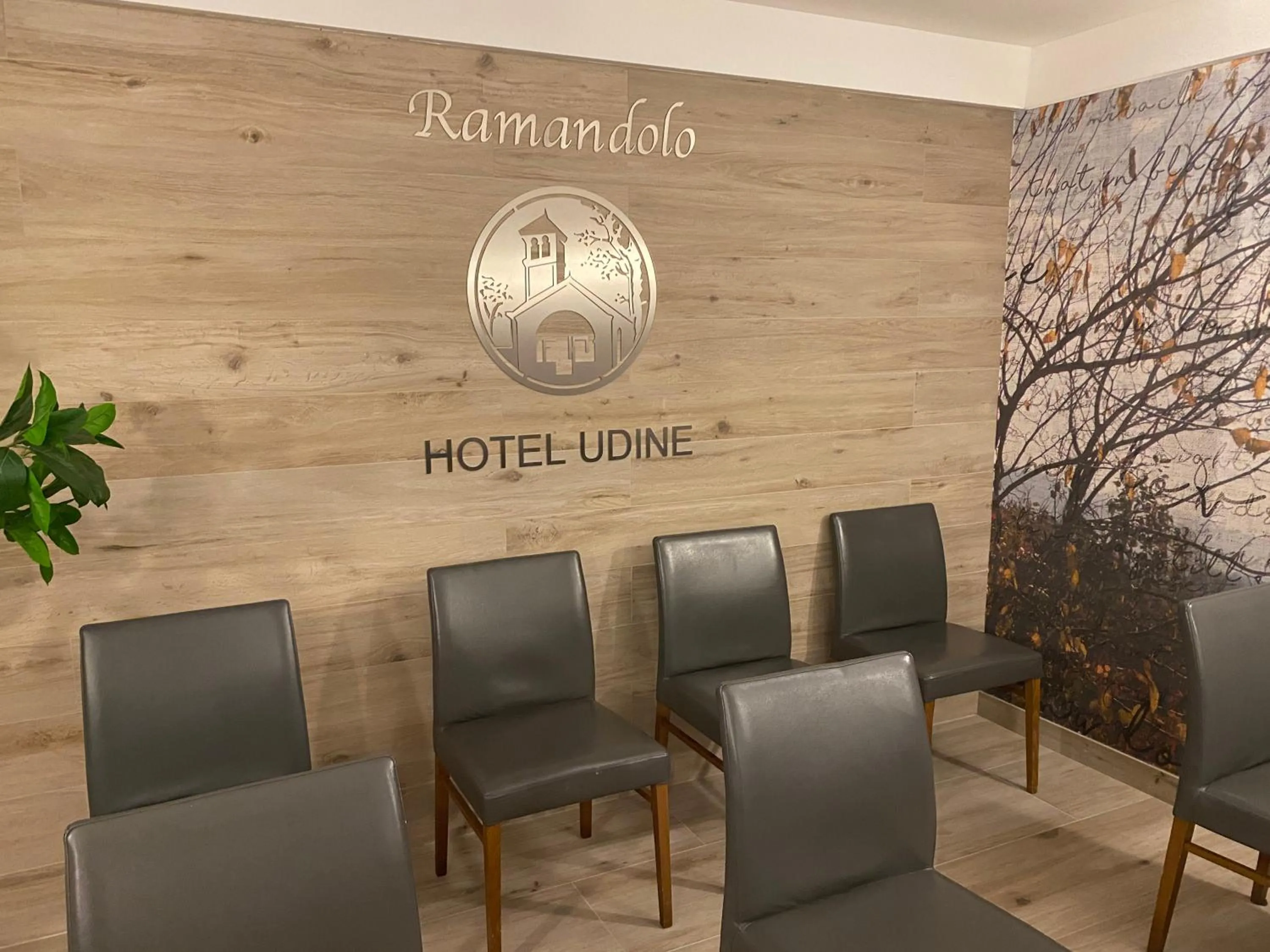 Meeting/conference room in Hotel Residence Ristorante Ramandolo