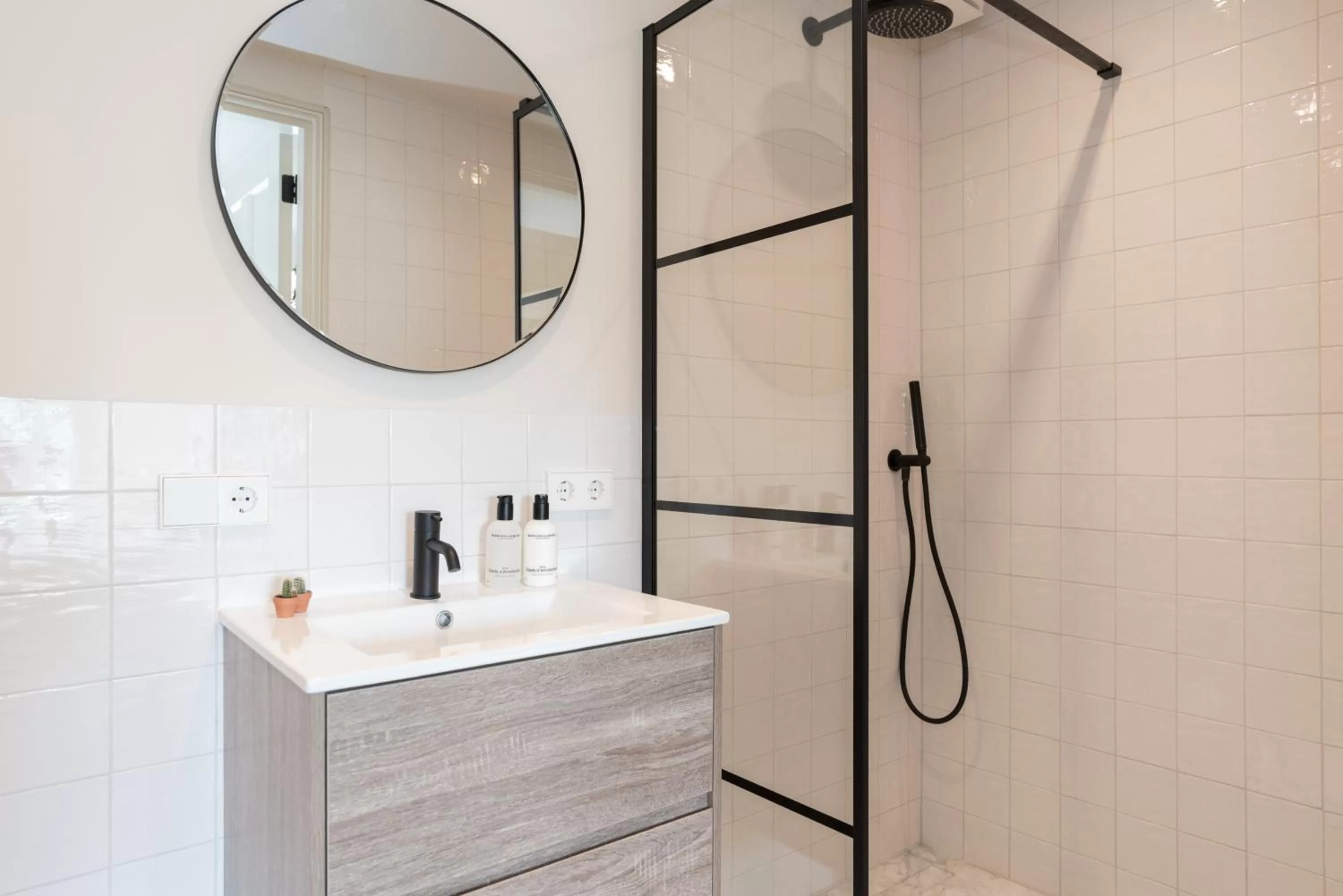 Bathroom in Empire suites garden view