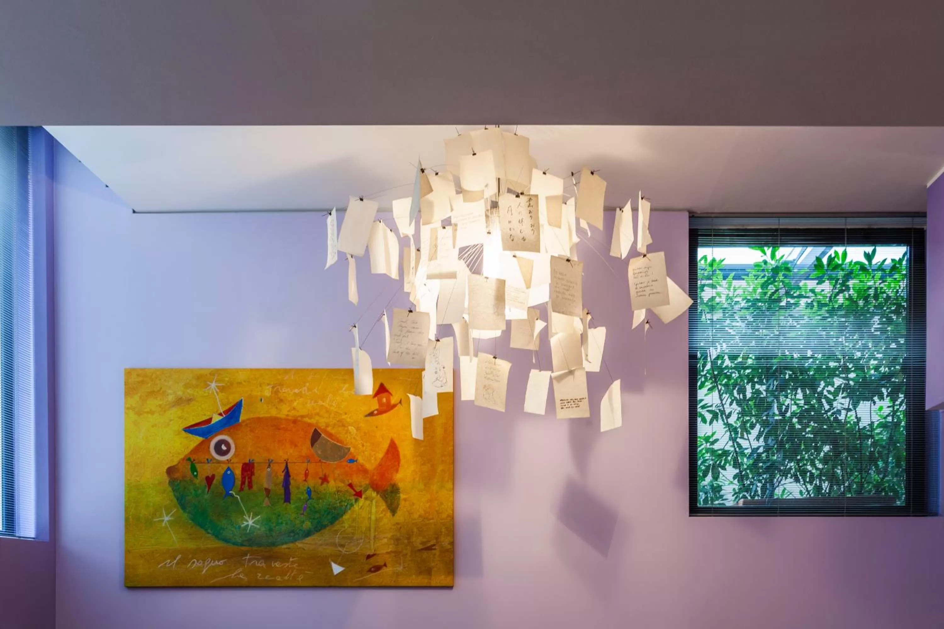 Decorative detail in Hotel Des Etrangers