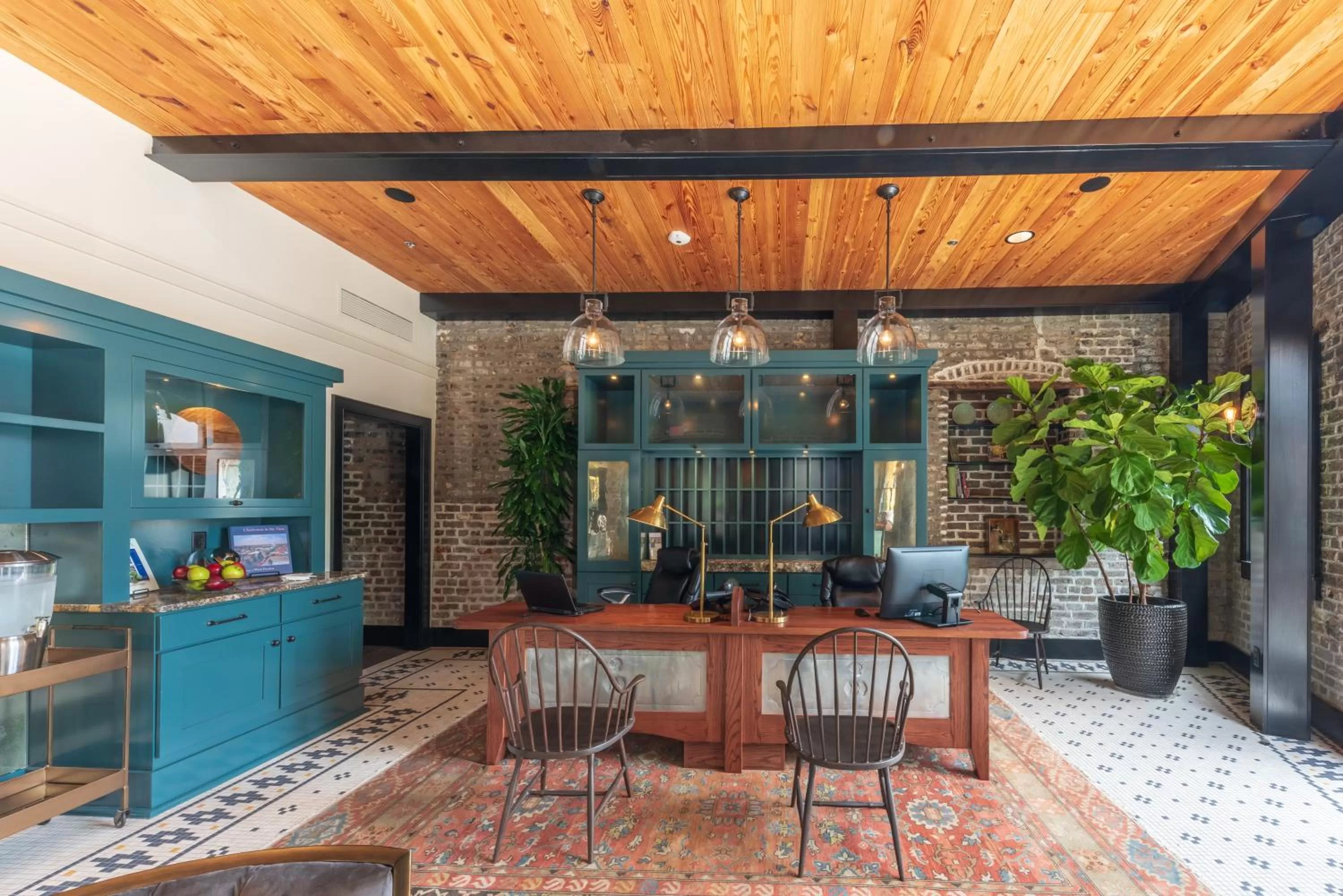 Lobby or reception in Andrew Pinckney Inn