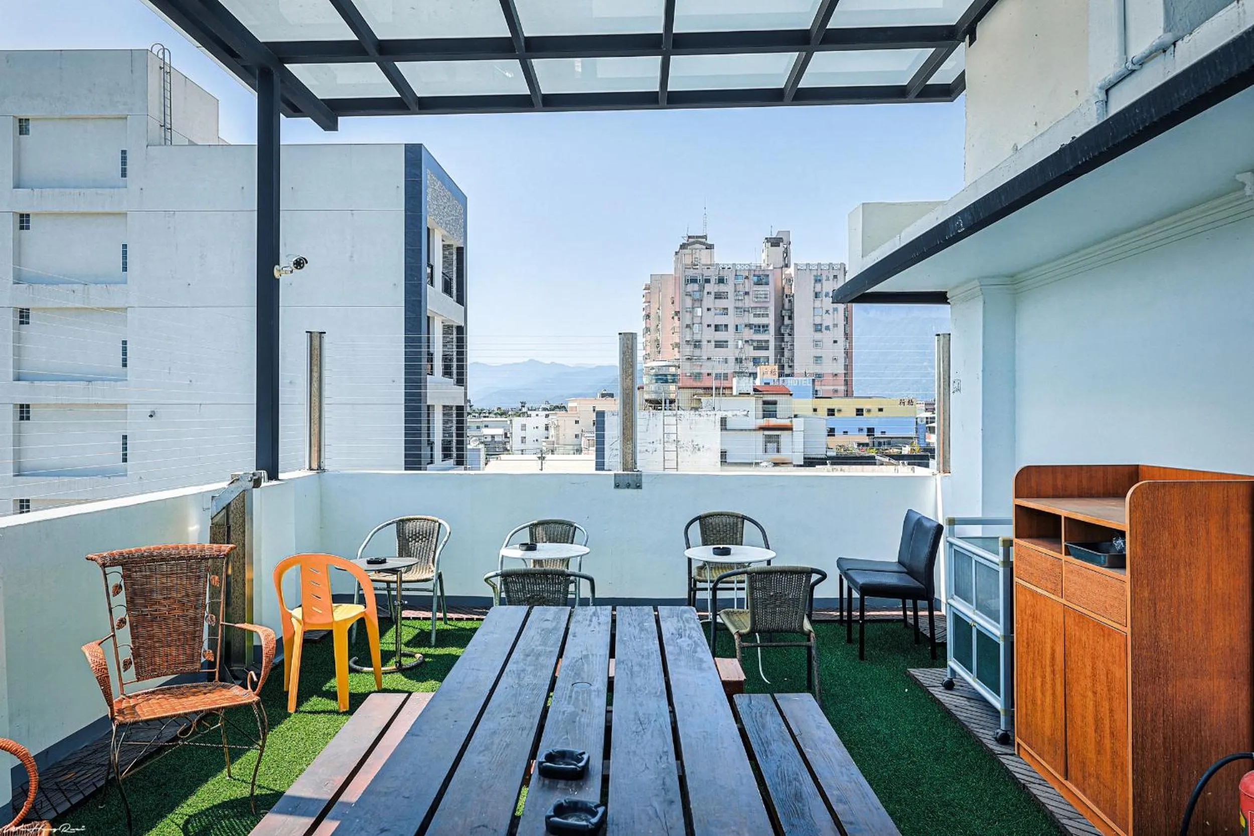 Property building in 亞馨文旅 近東大門夜市 有免費停車場 可自助入住